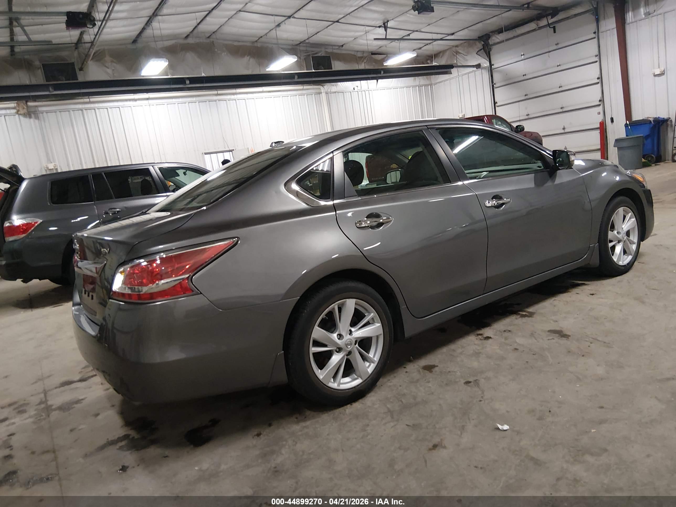NISSAN ALTIMA image 4