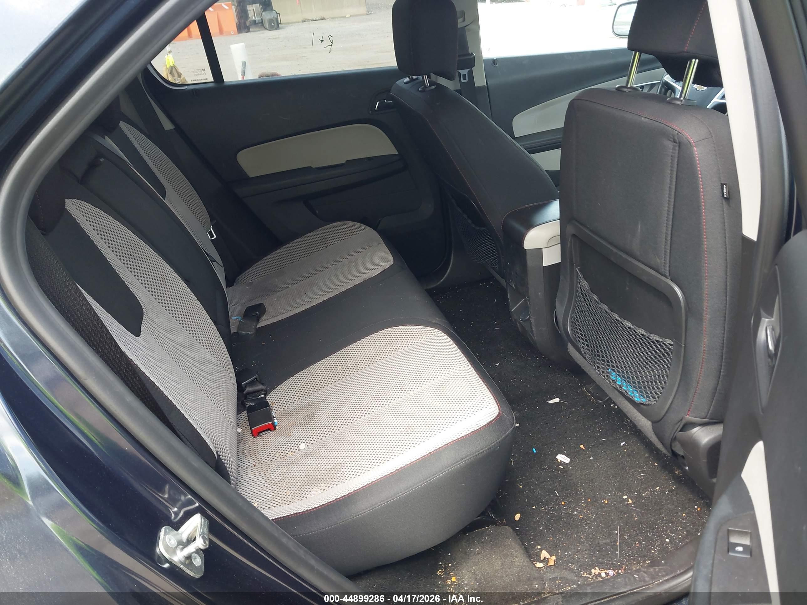 CHEVROLET EQUINOX image 8