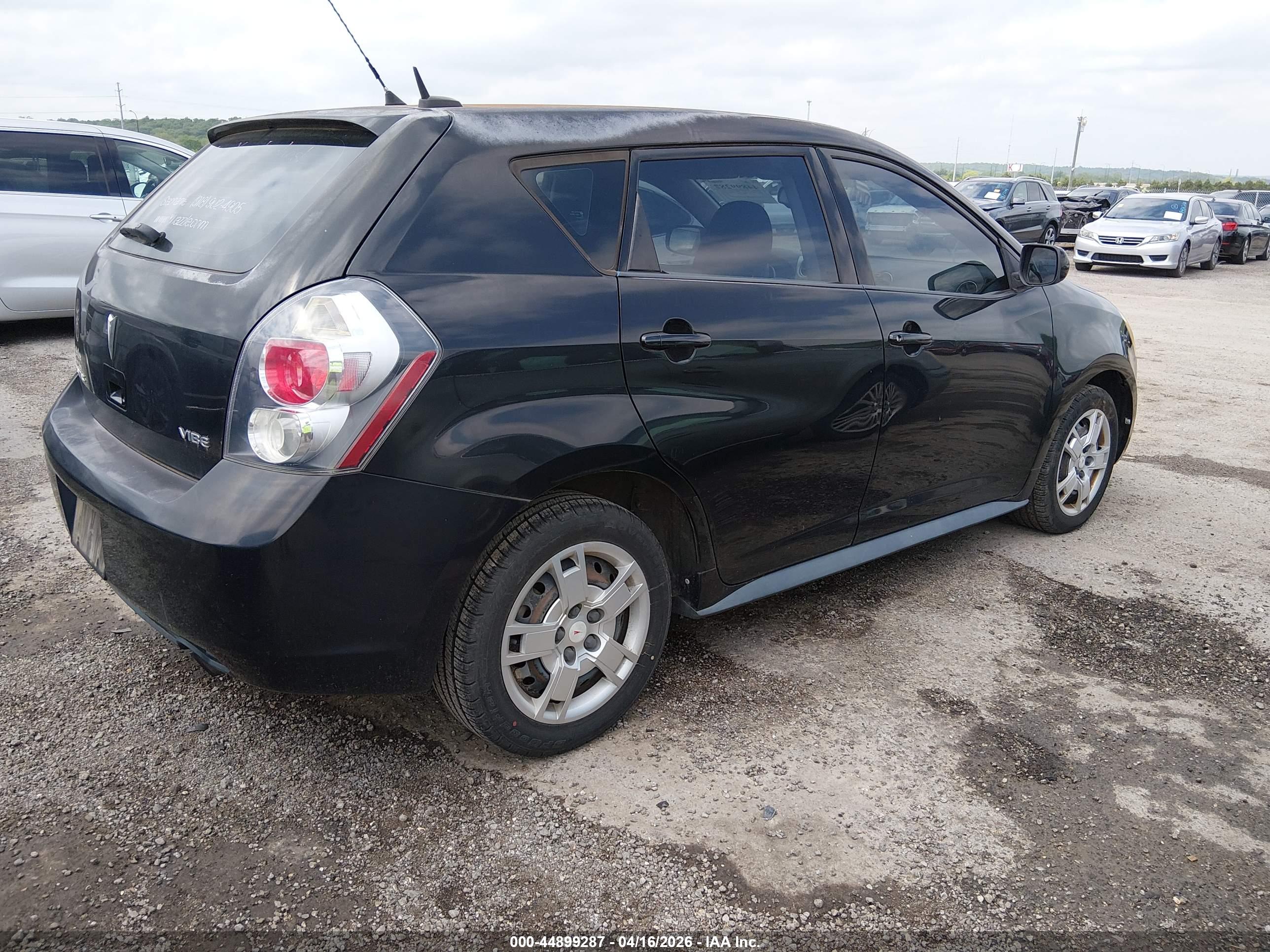 PONTIAC VIBE image 4