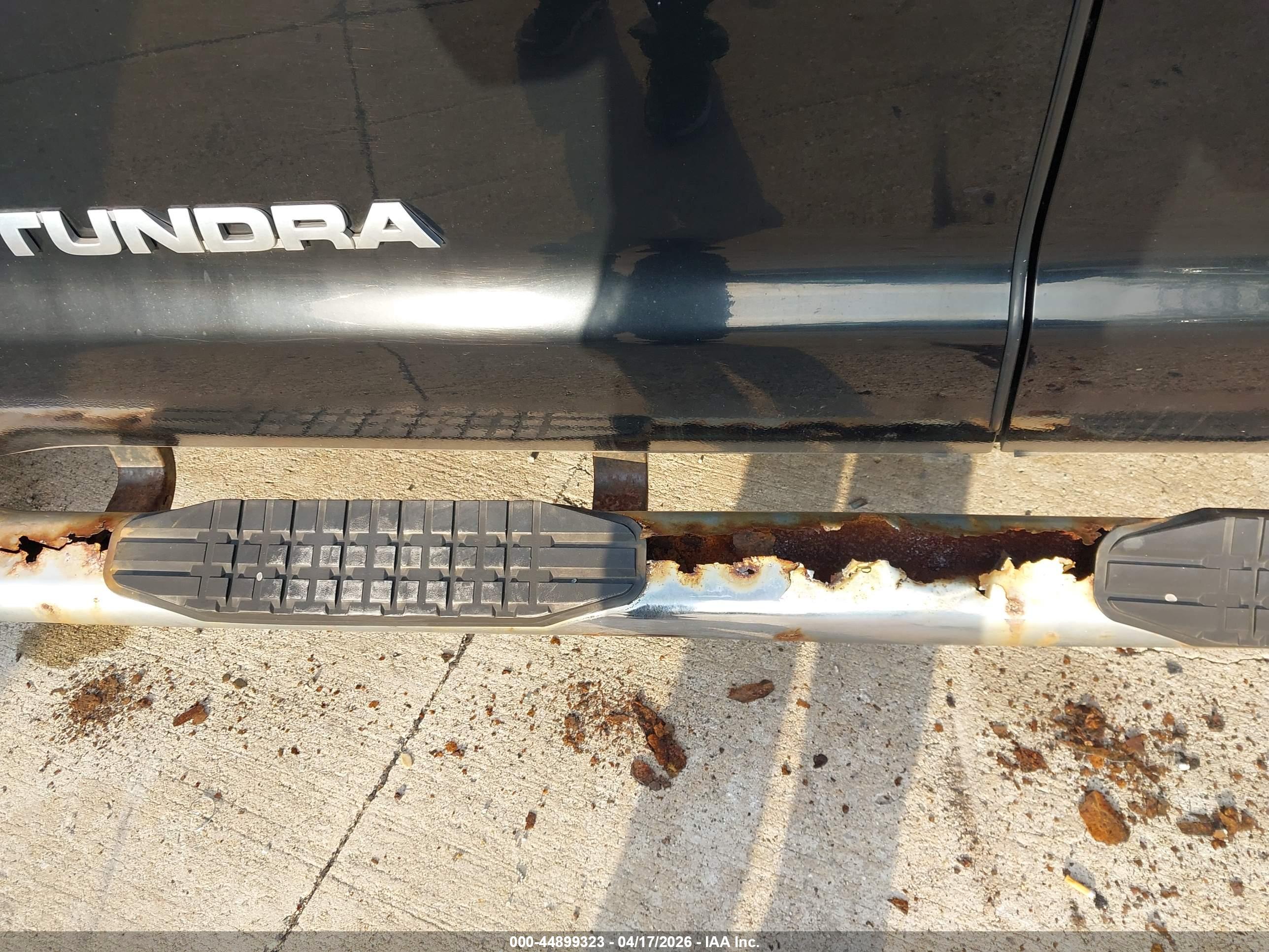 TOYOTA TUNDRA image 6