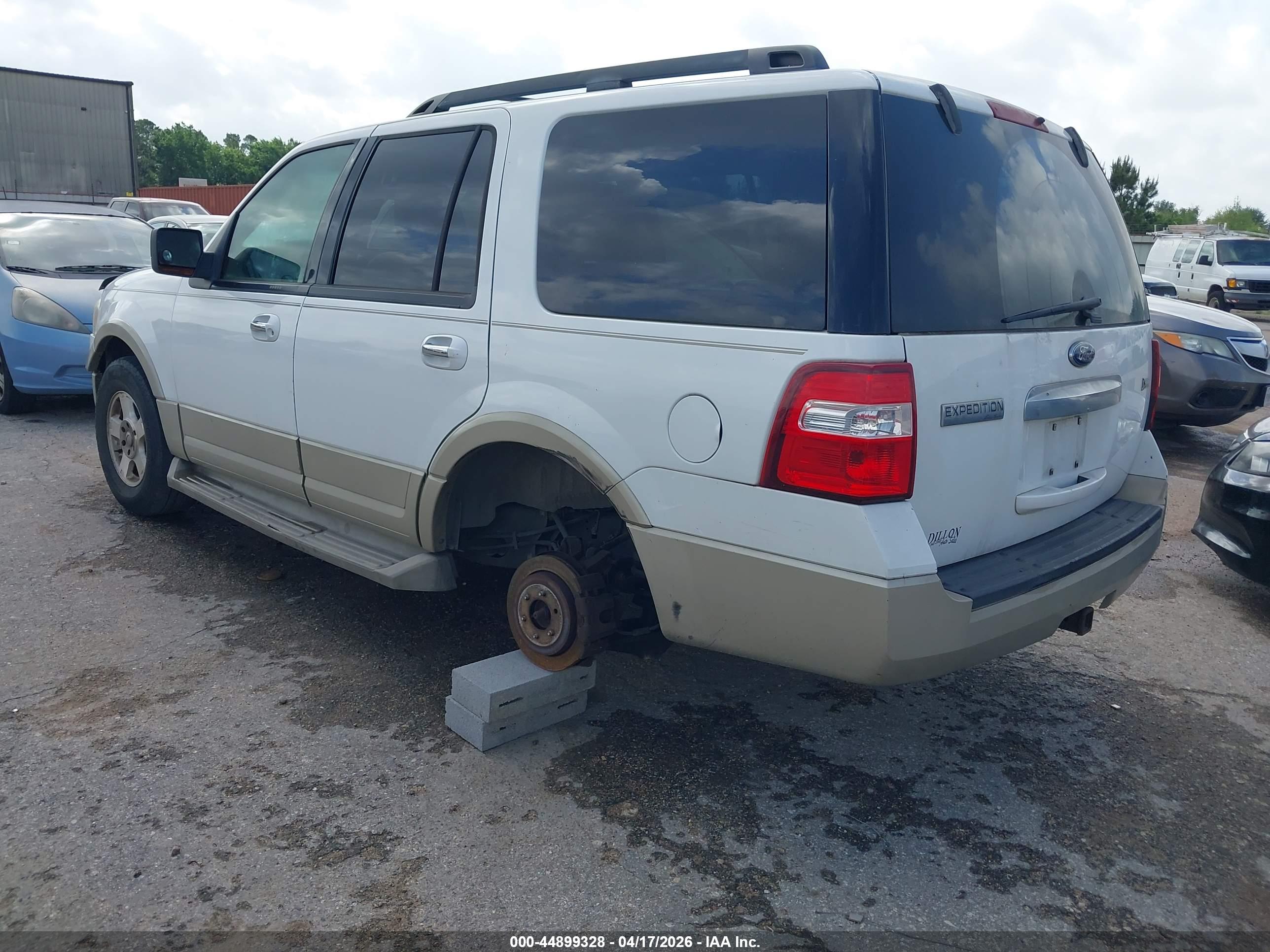 FORD EXPEDITION image 3