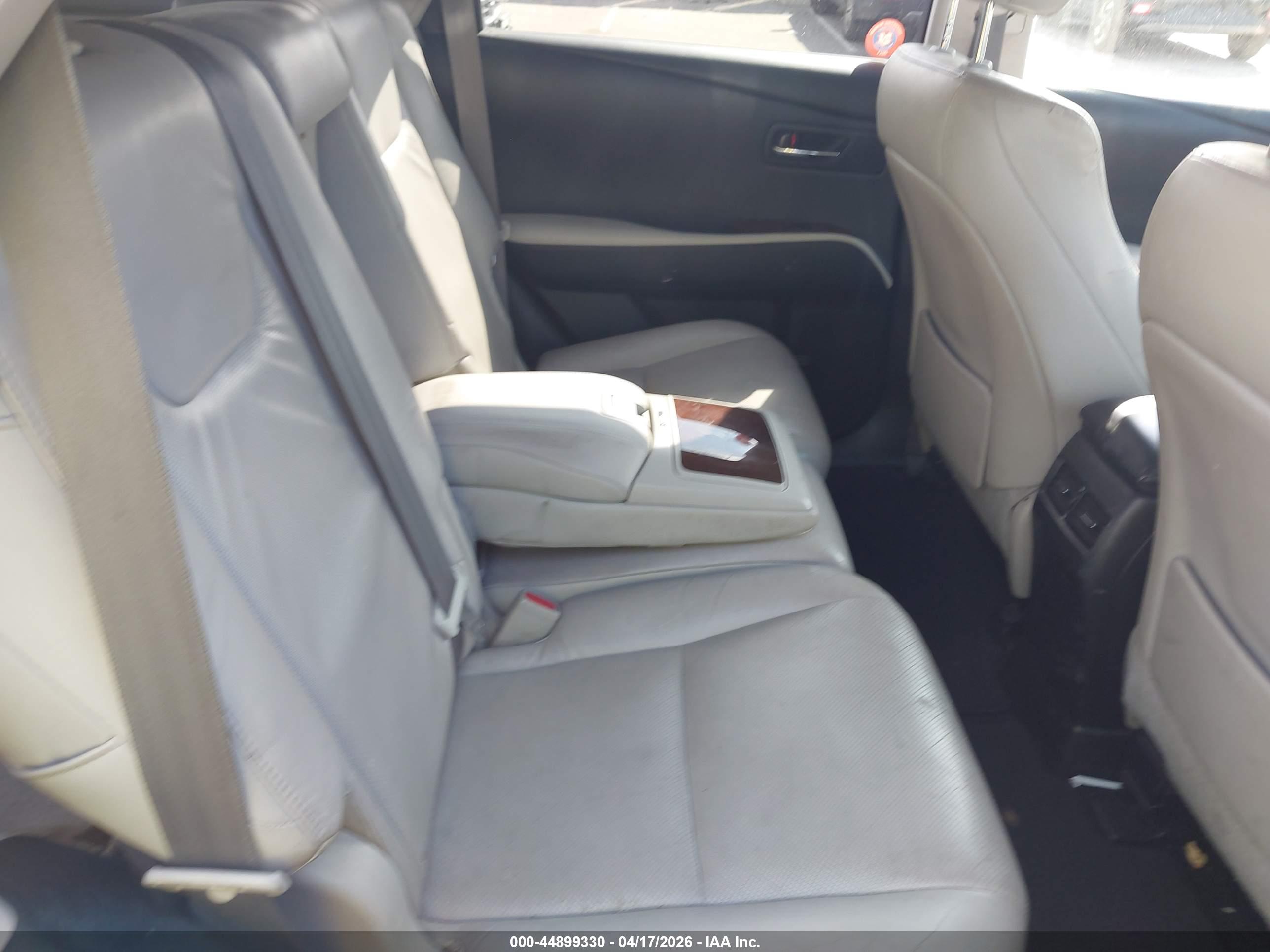 LEXUS RX image 8