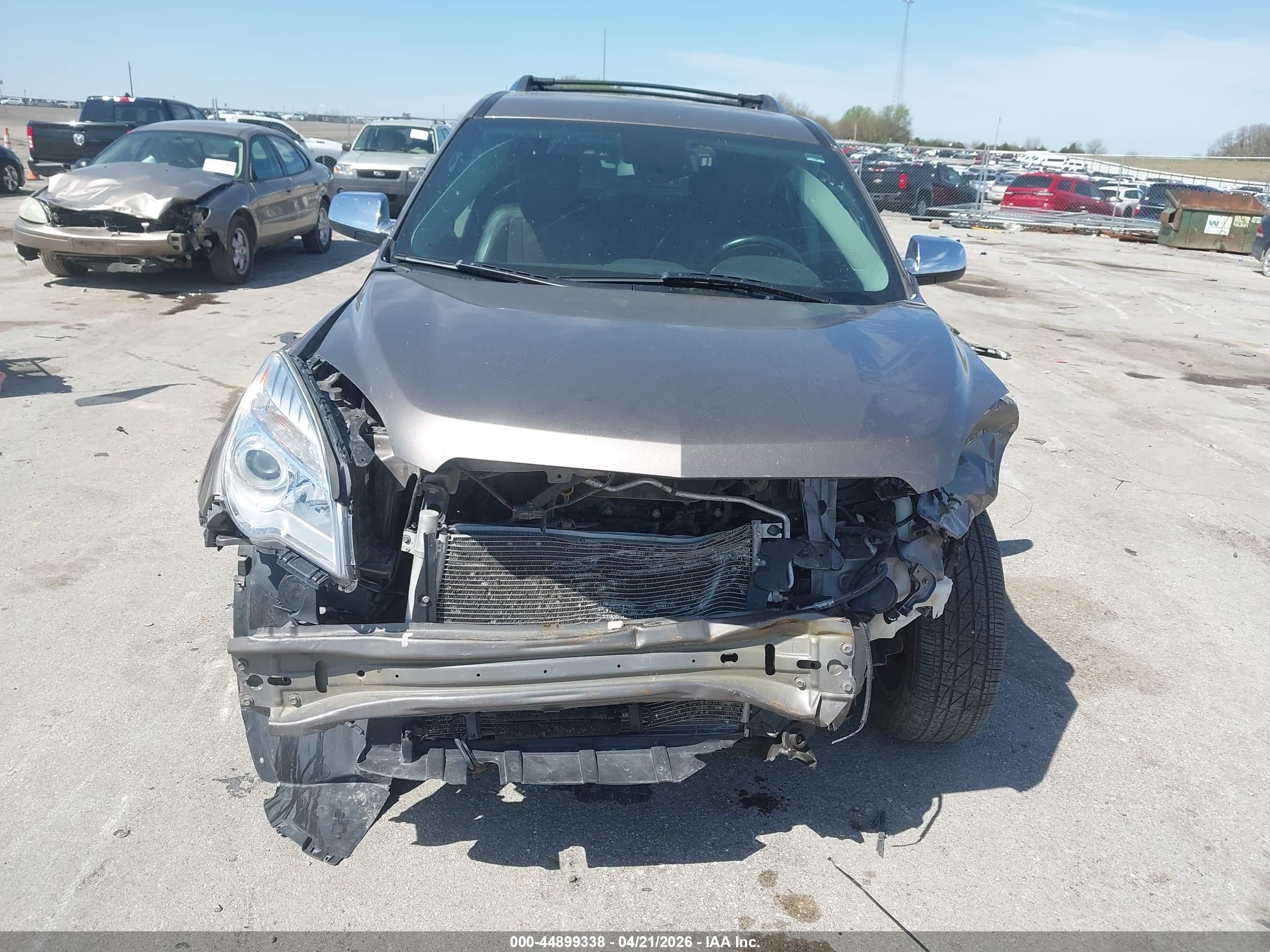 CHEVROLET EQUINOX image 6