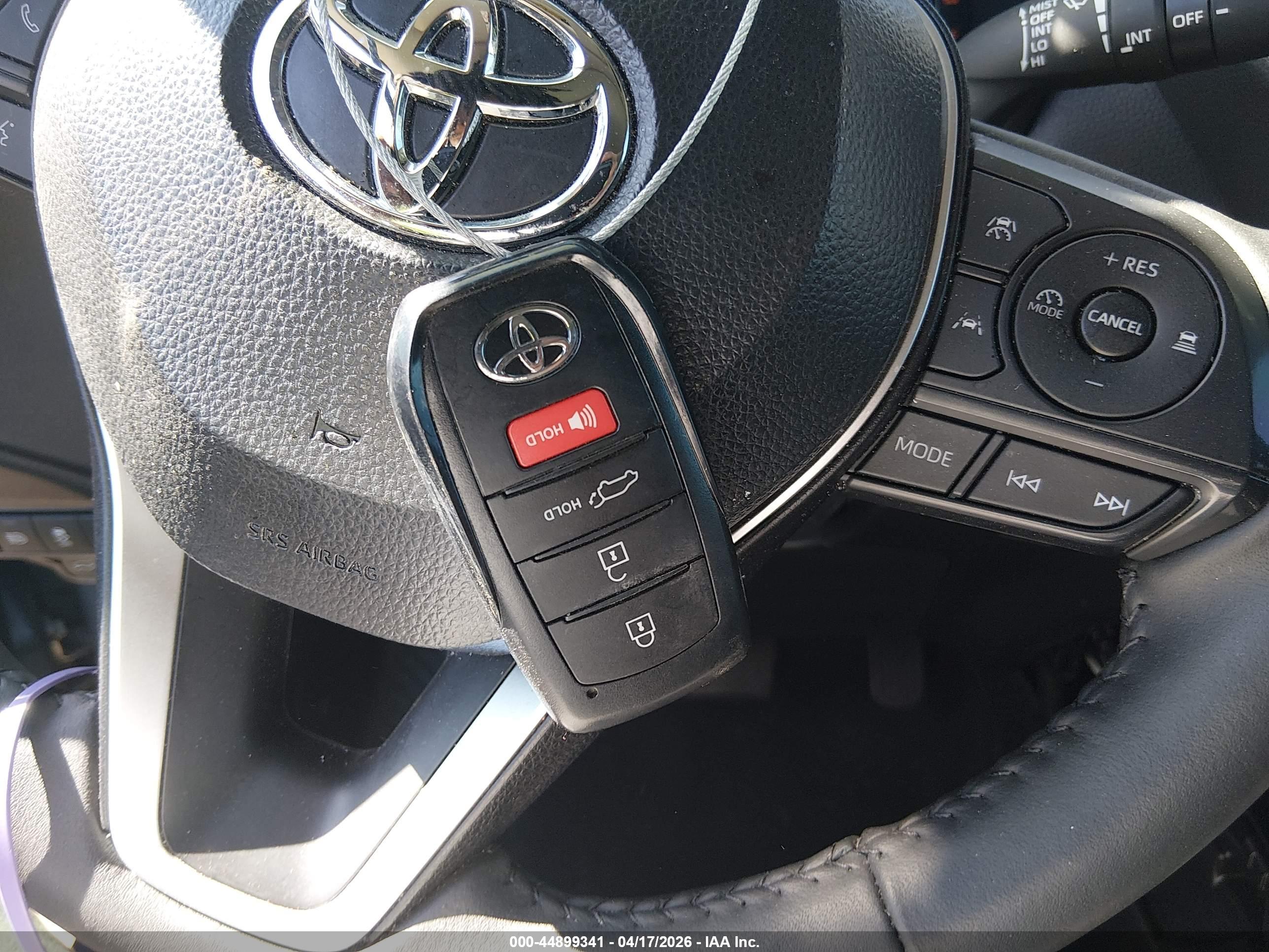 TOYOTA COROLLA image 11