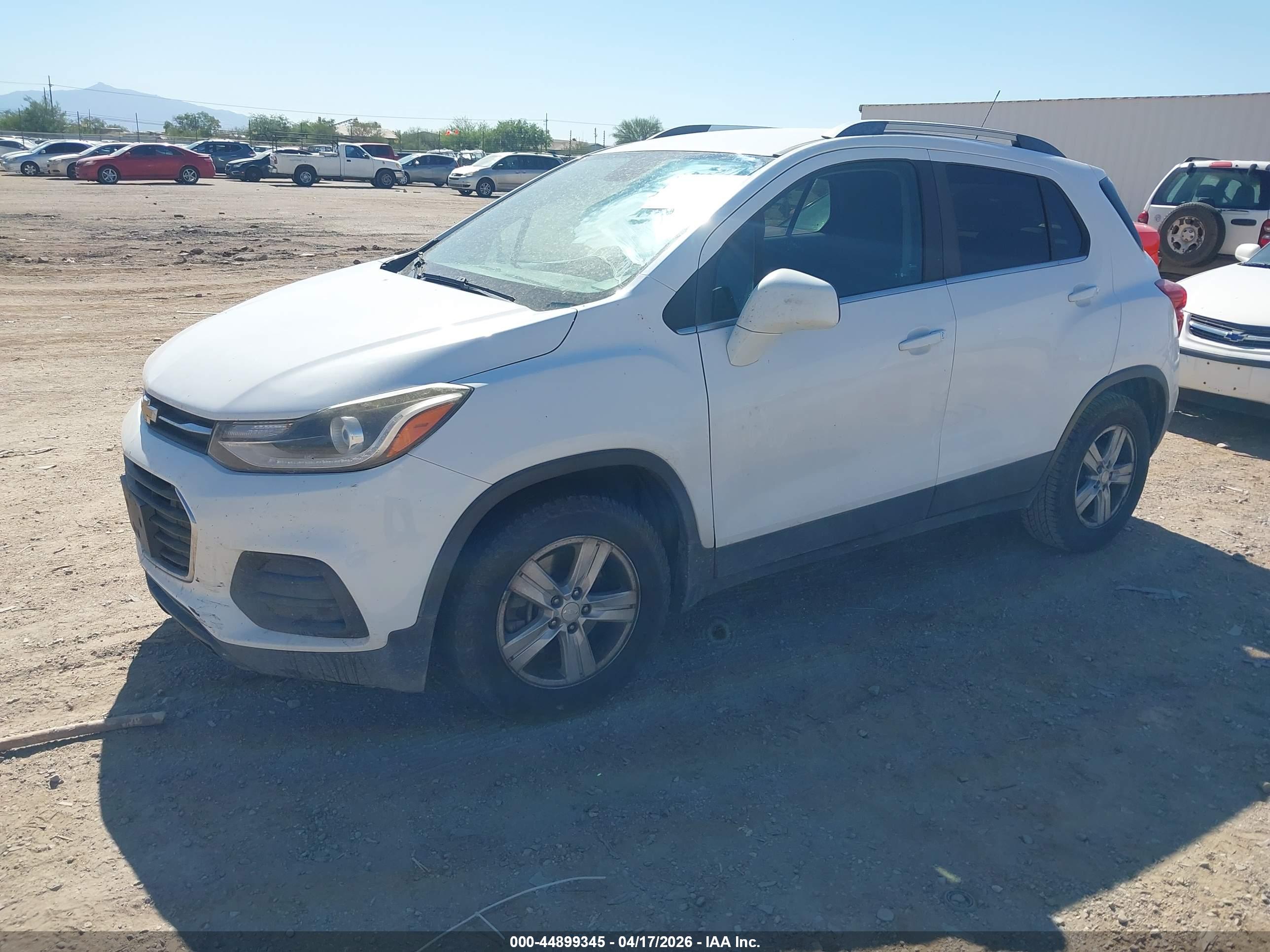 CHEVROLET TRAX image 2