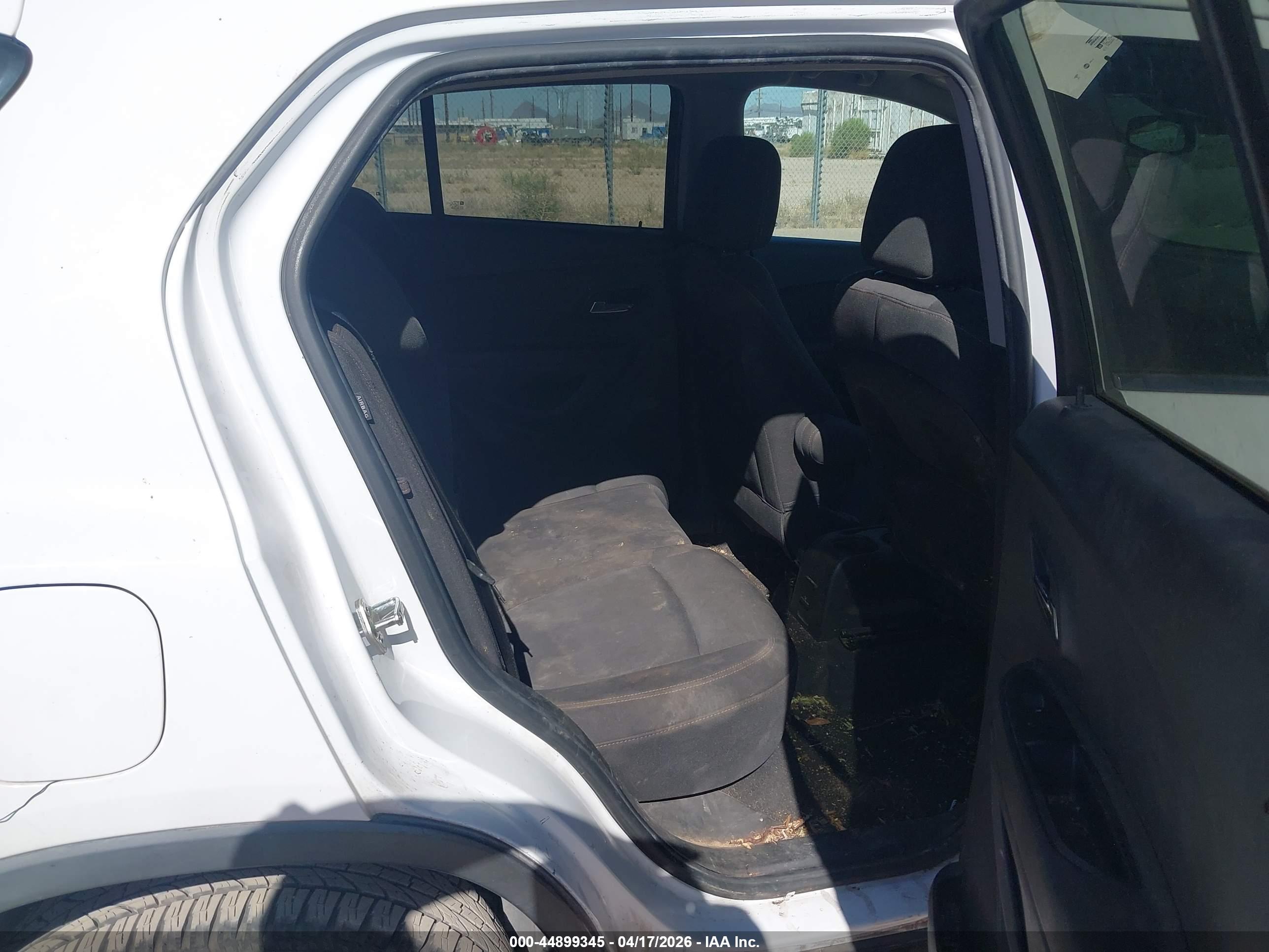 CHEVROLET TRAX image 8