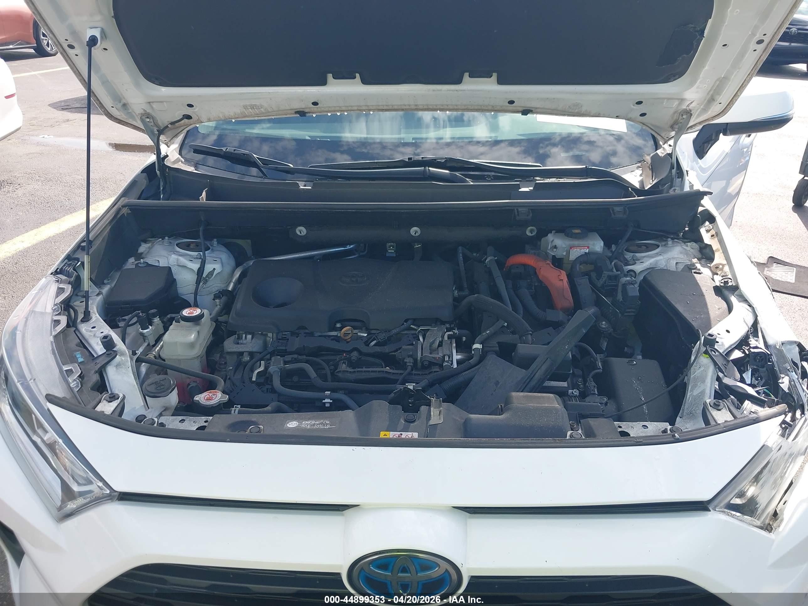 TOYOTA RAV4 image 10