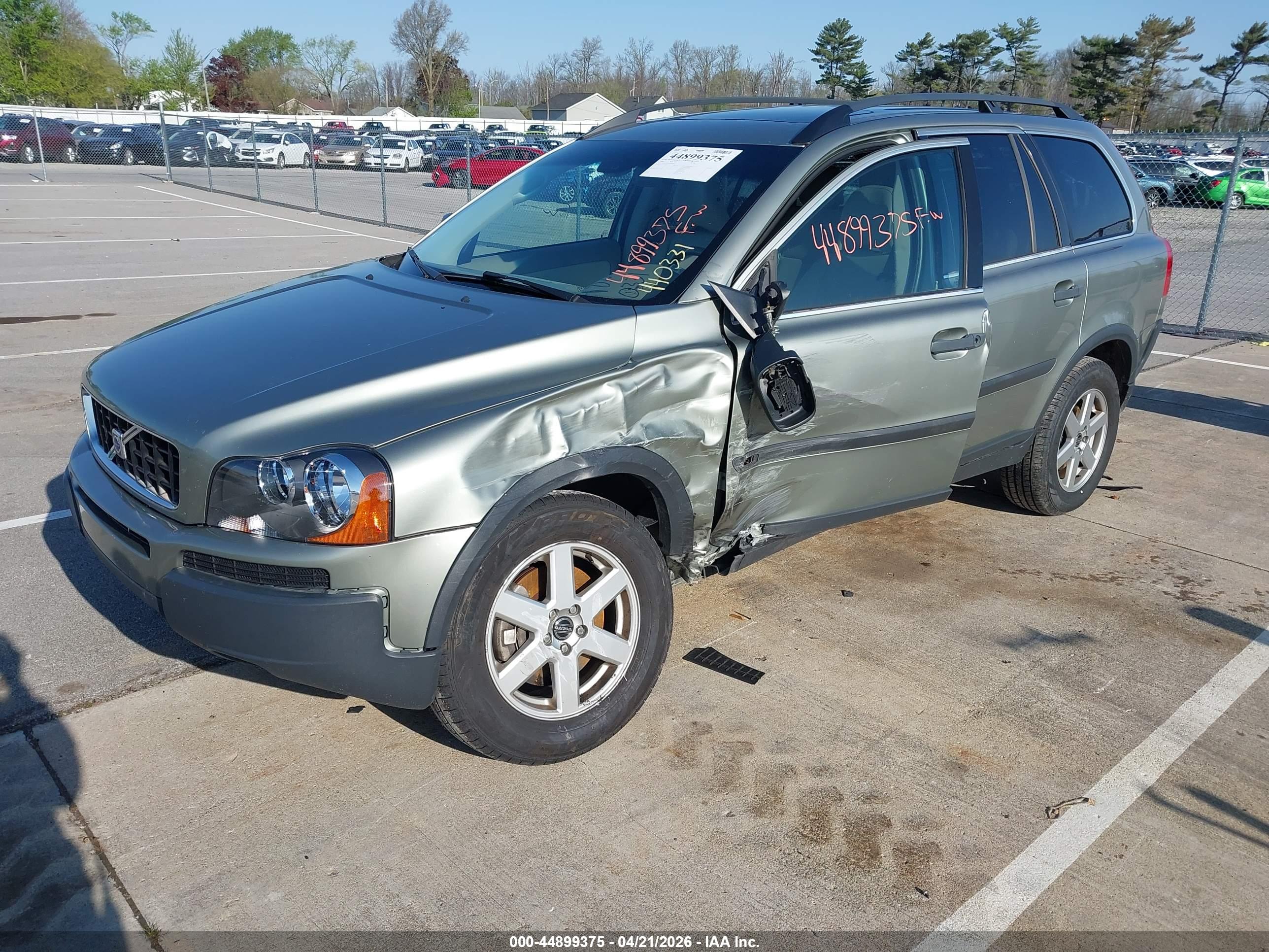 VOLVO XC90 image 2