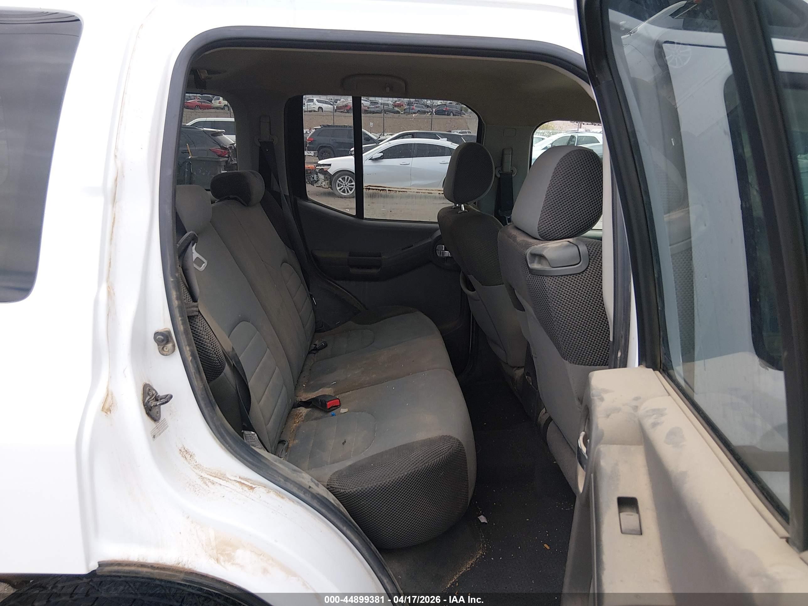 NISSAN XTERRA image 8