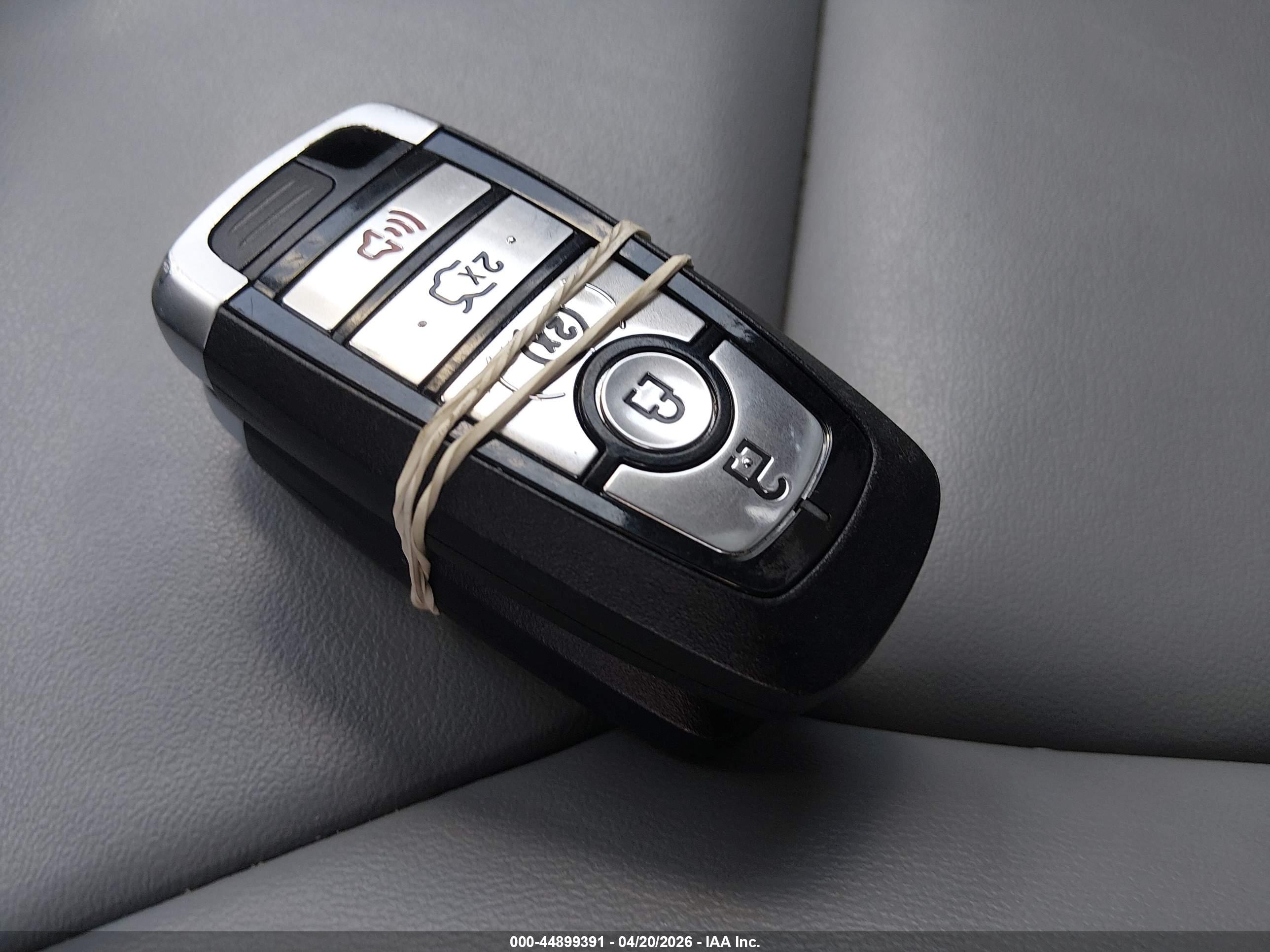 FORD EXPLORER image 11