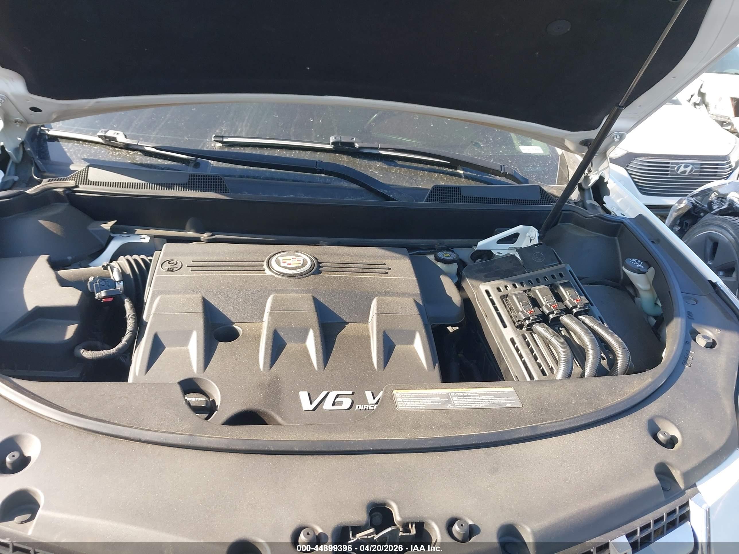 CADILLAC SRX image 10