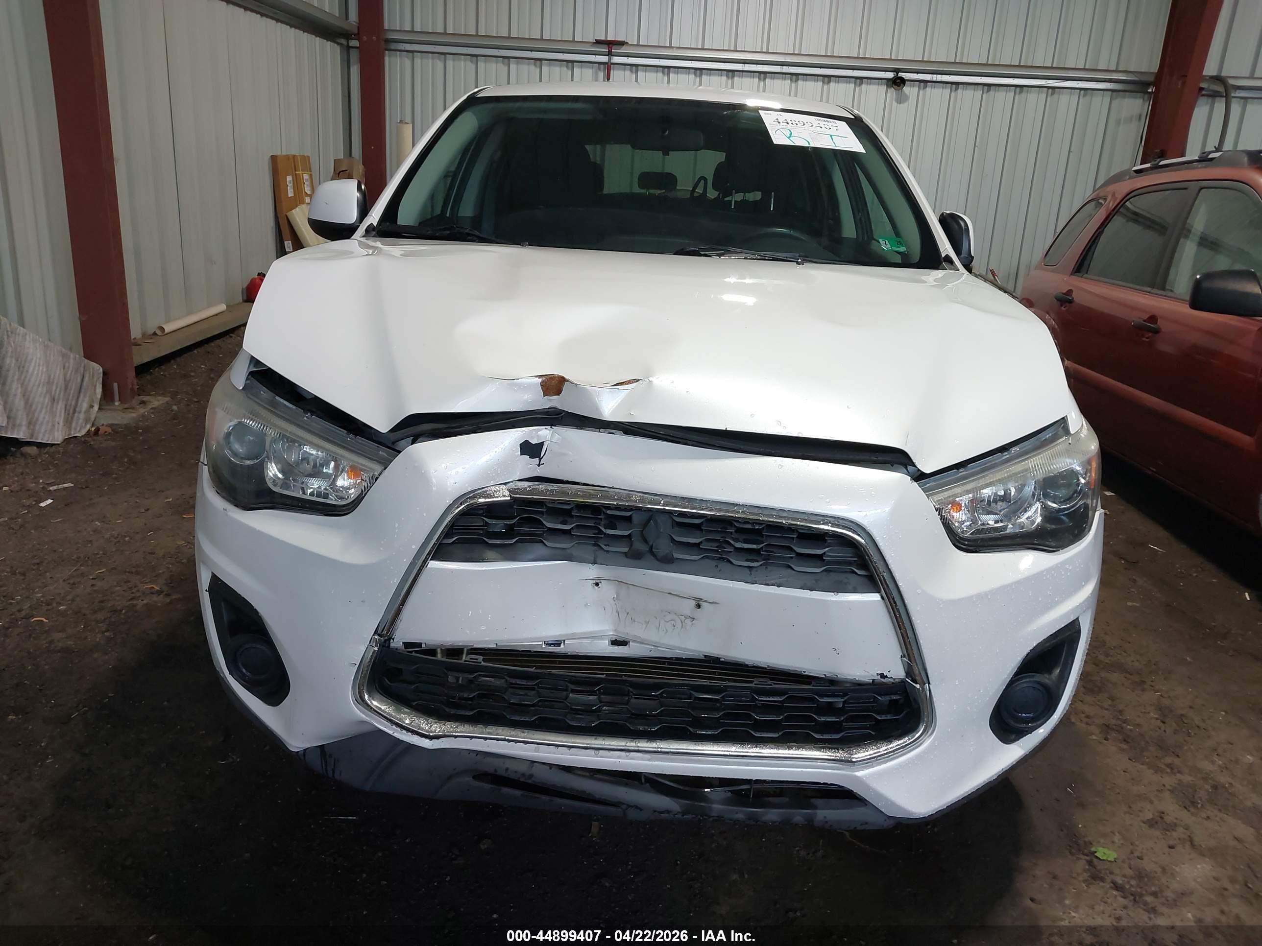 MITSUBISHI OUTLANDER image 6