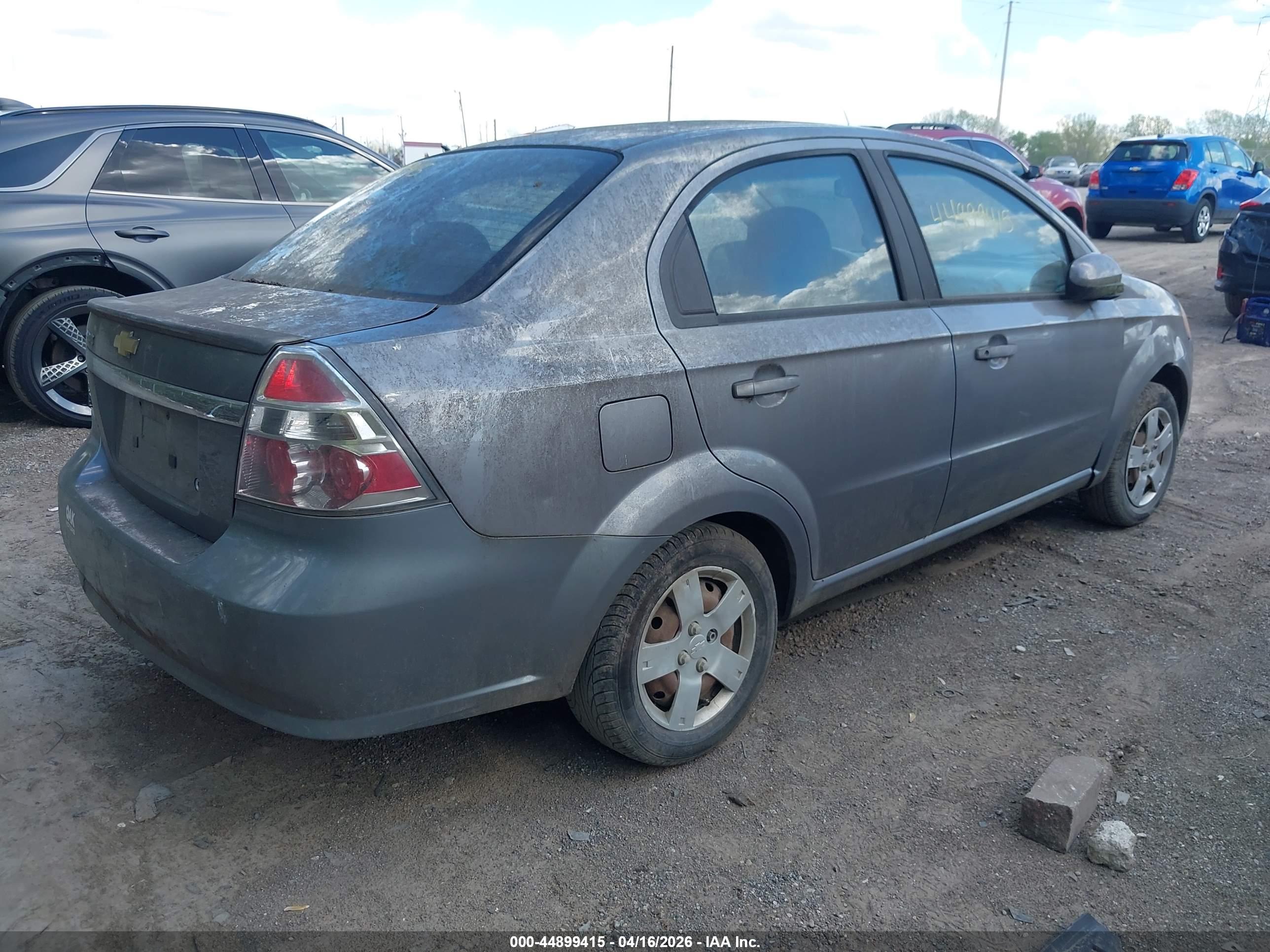 CHEVROLET AVEO image 4