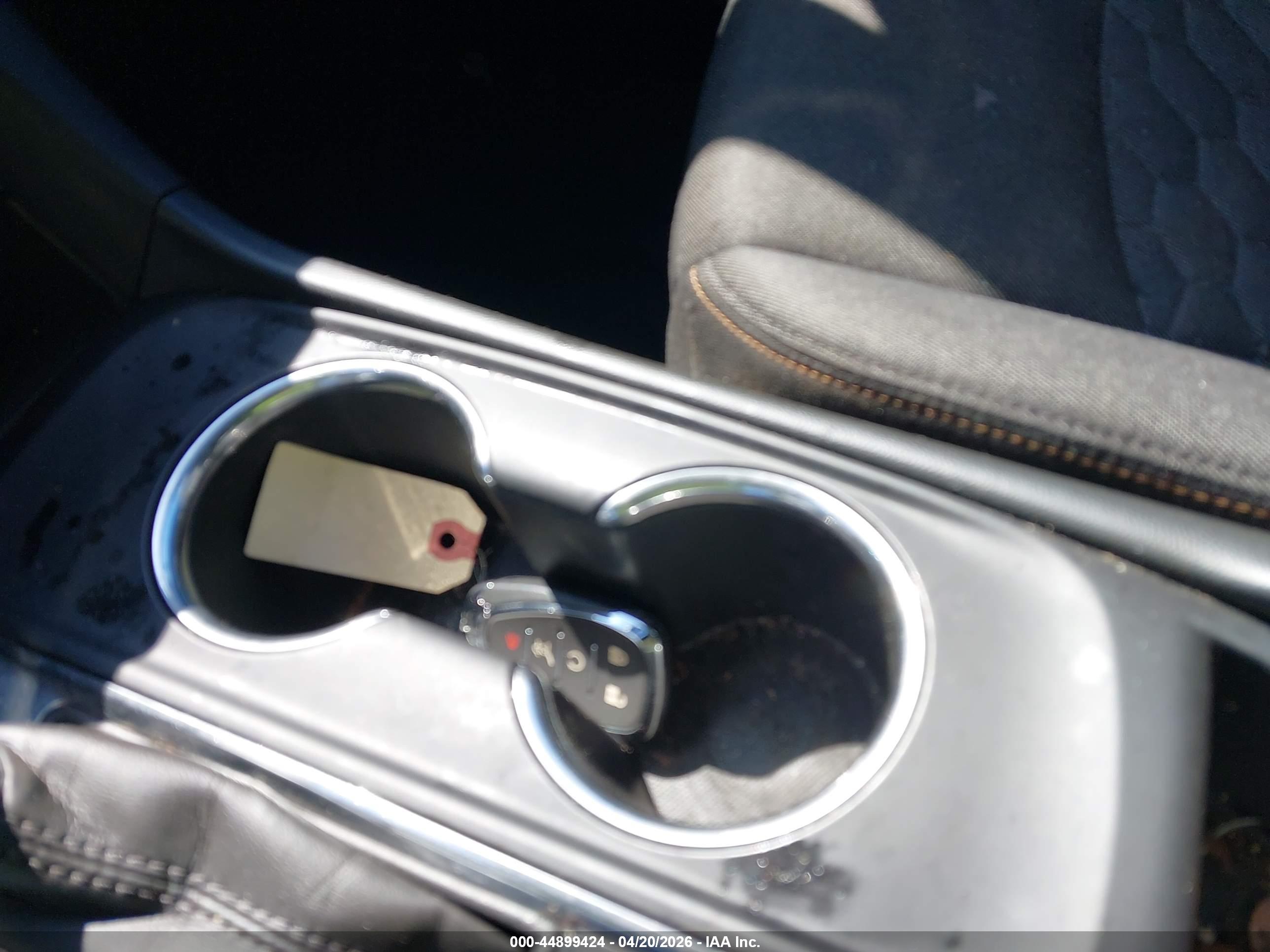 CHEVROLET EQUINOX image 11