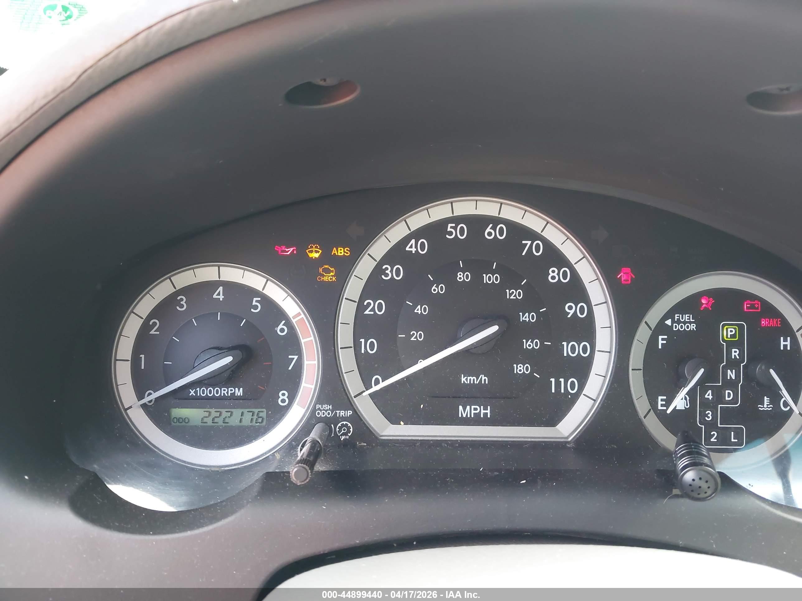 TOYOTA SIENNA image 7