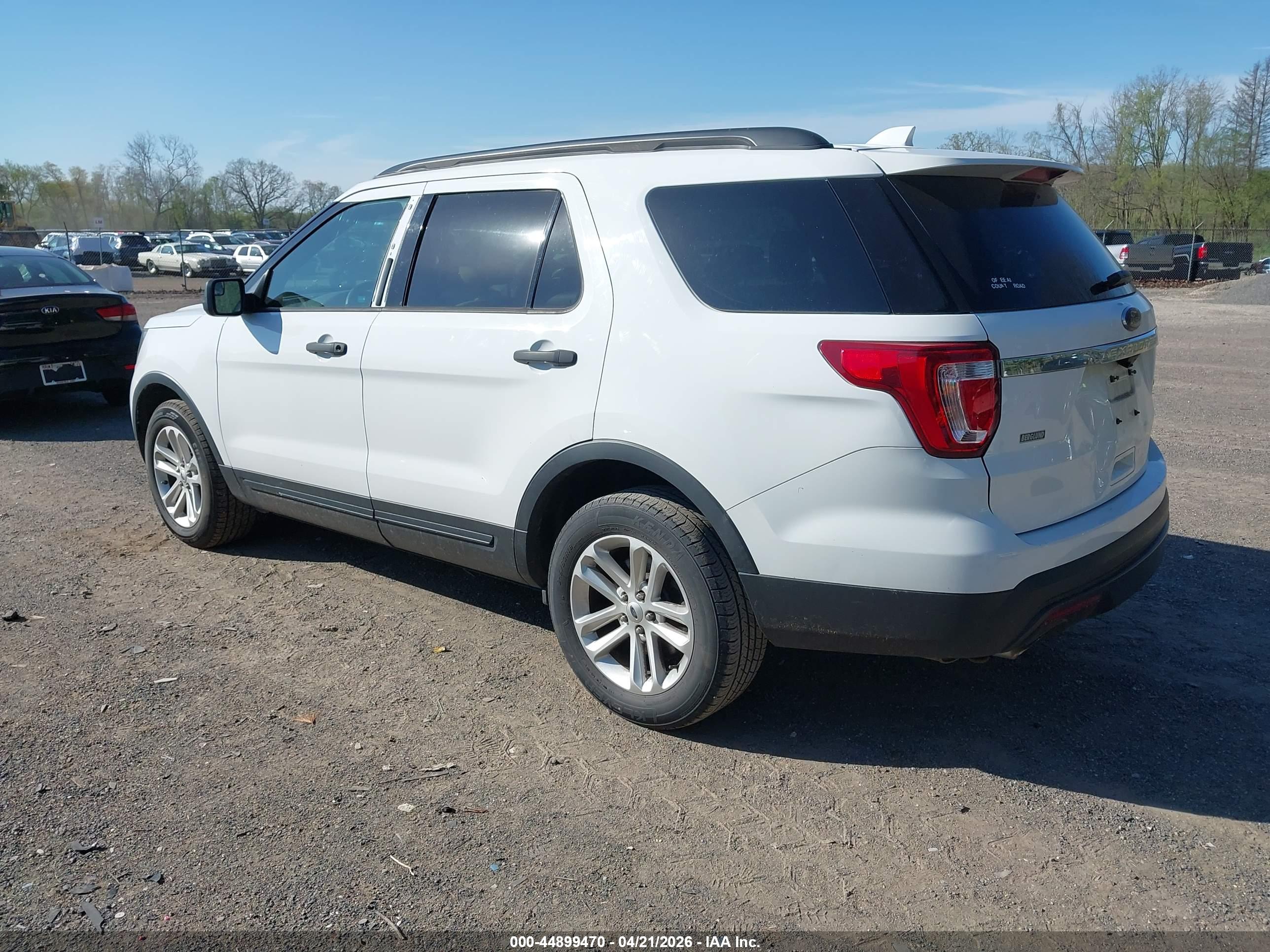 FORD EXPLORER image 3