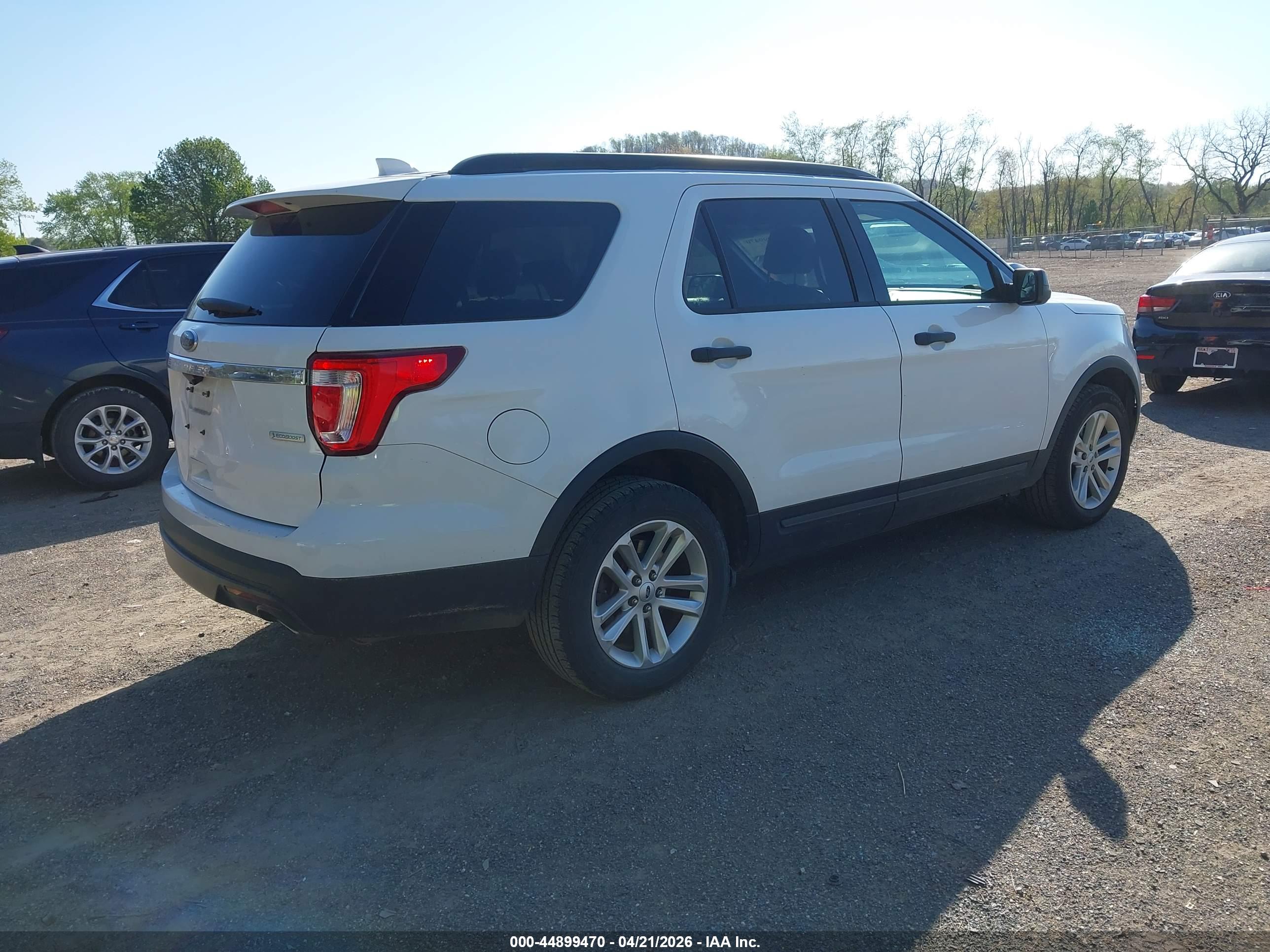 FORD EXPLORER image 4