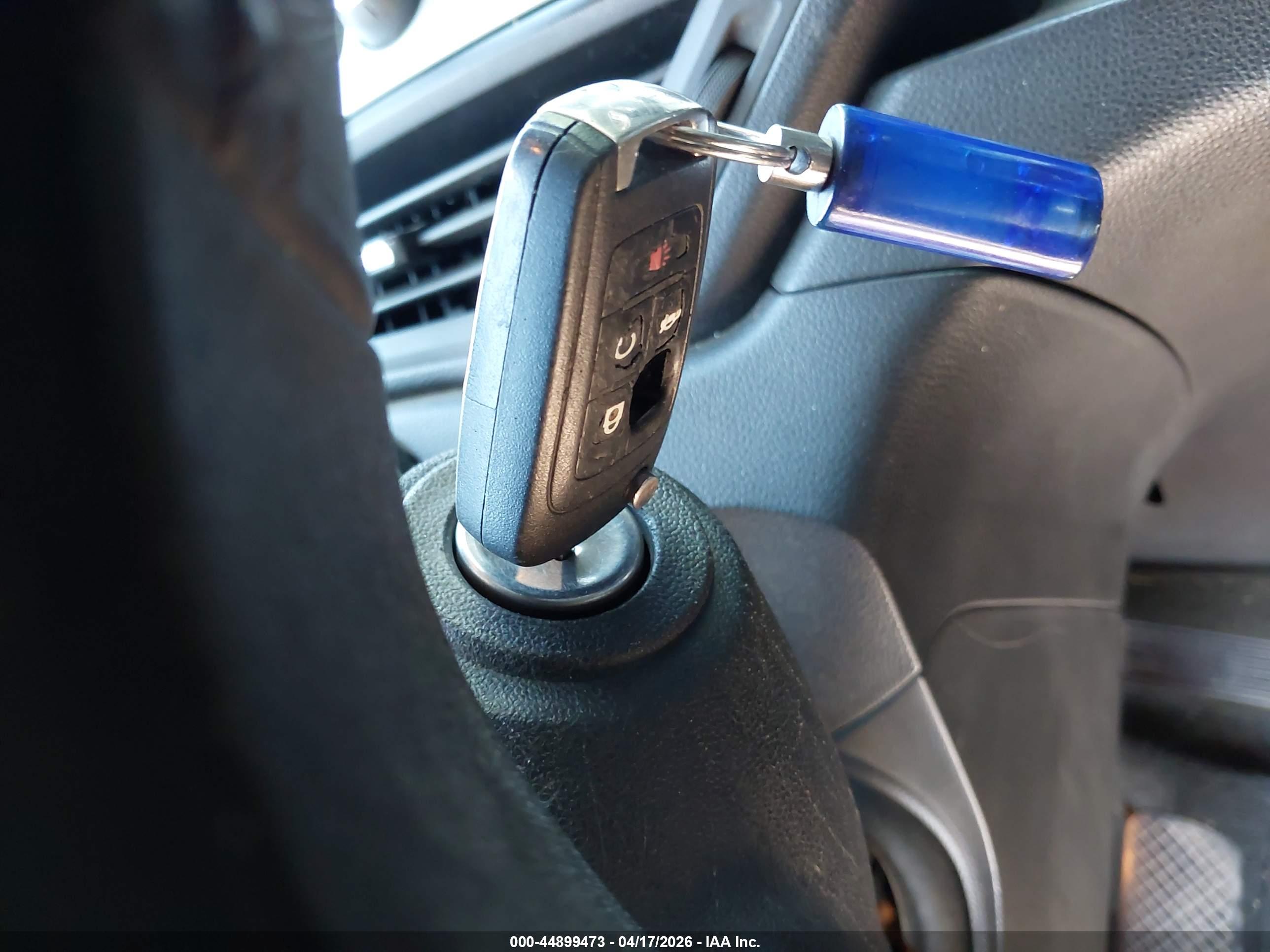 CHEVROLET EQUINOX image 11