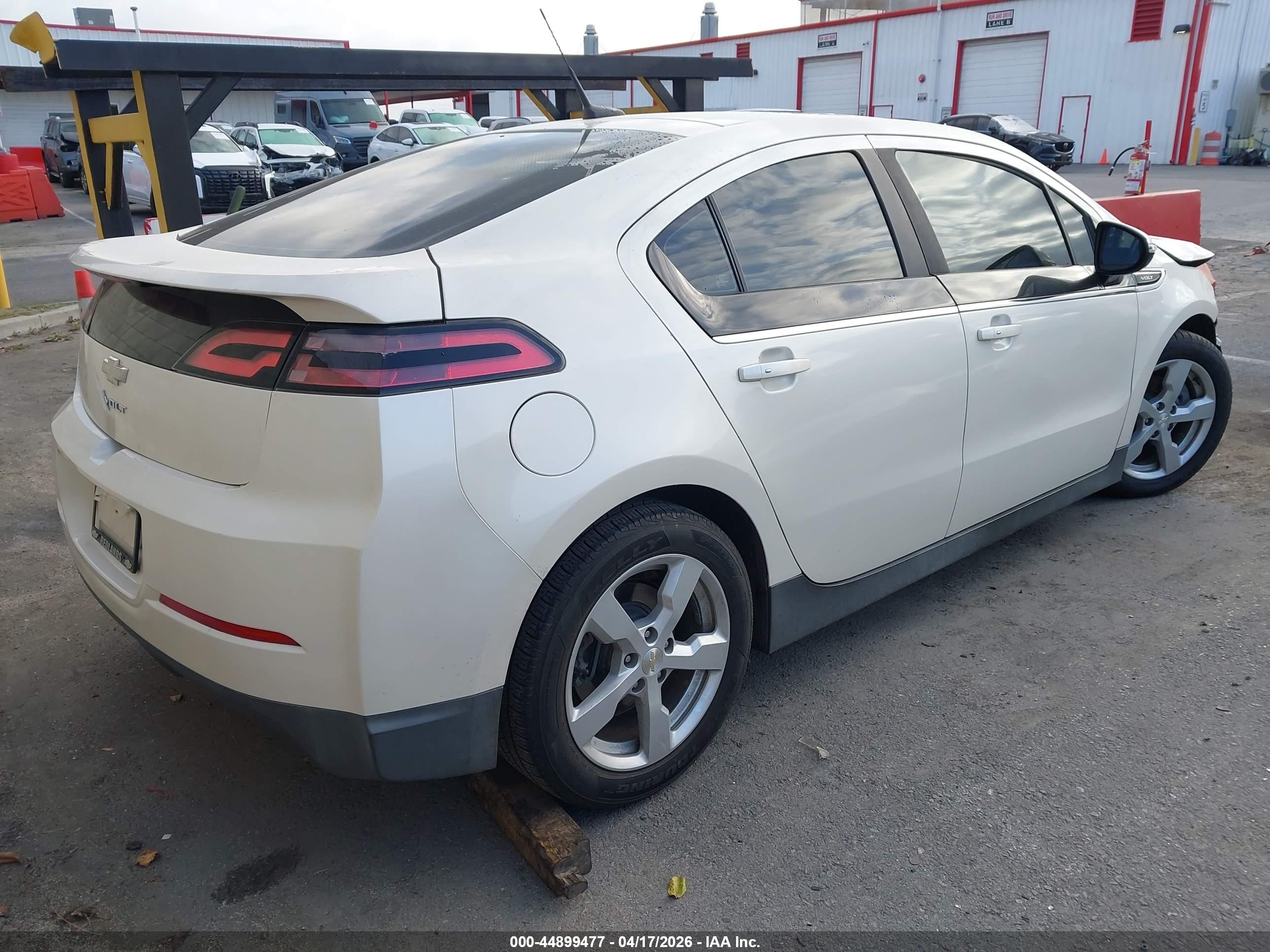 CHEVROLET VOLT image 4