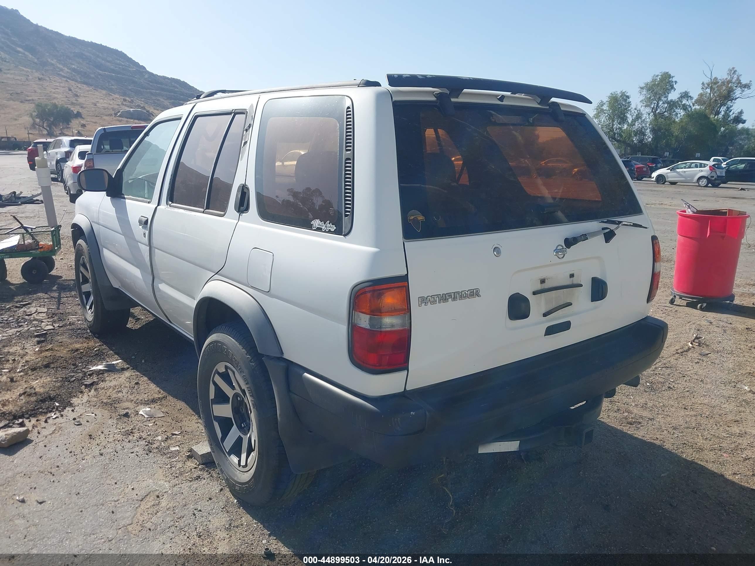 NISSAN PATHFINDER image 3