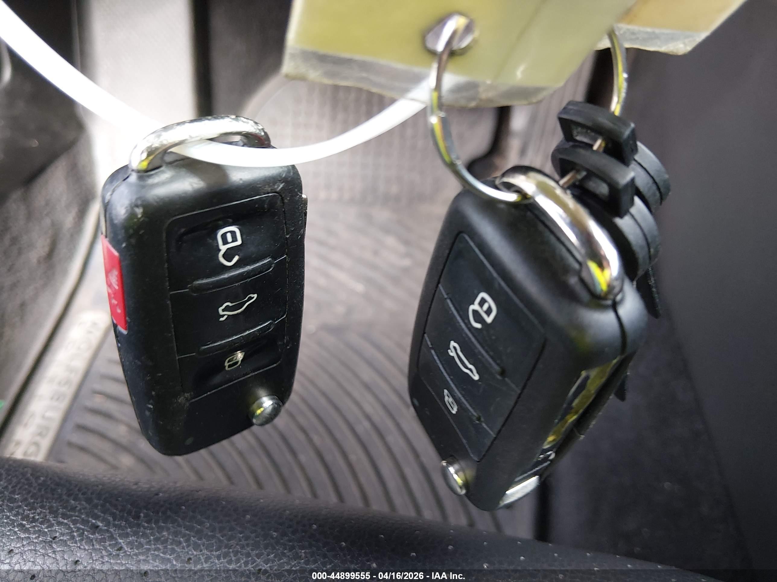 VOLKSWAGEN PASSAT image 11