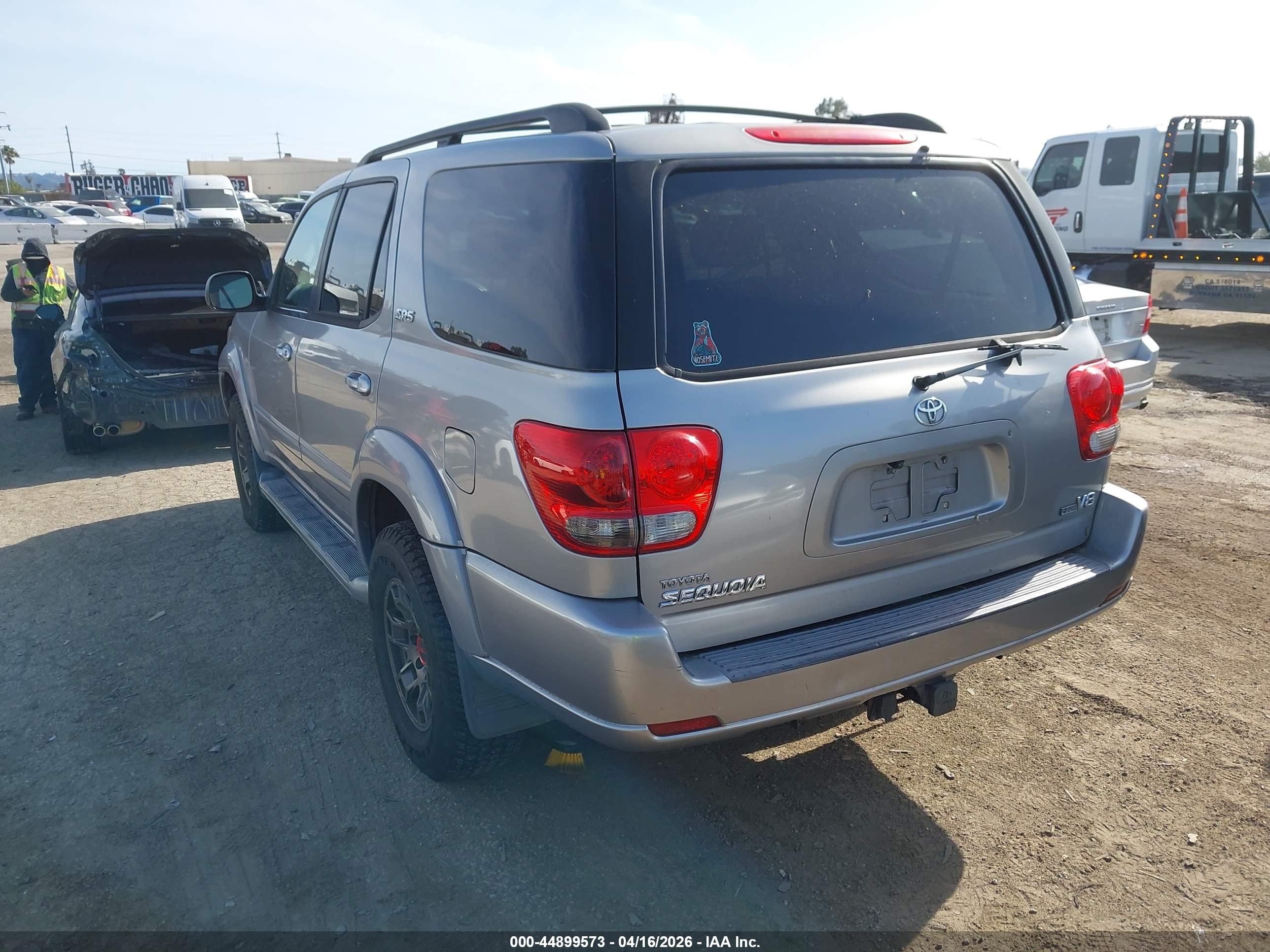TOYOTA SEQUOIA image 3