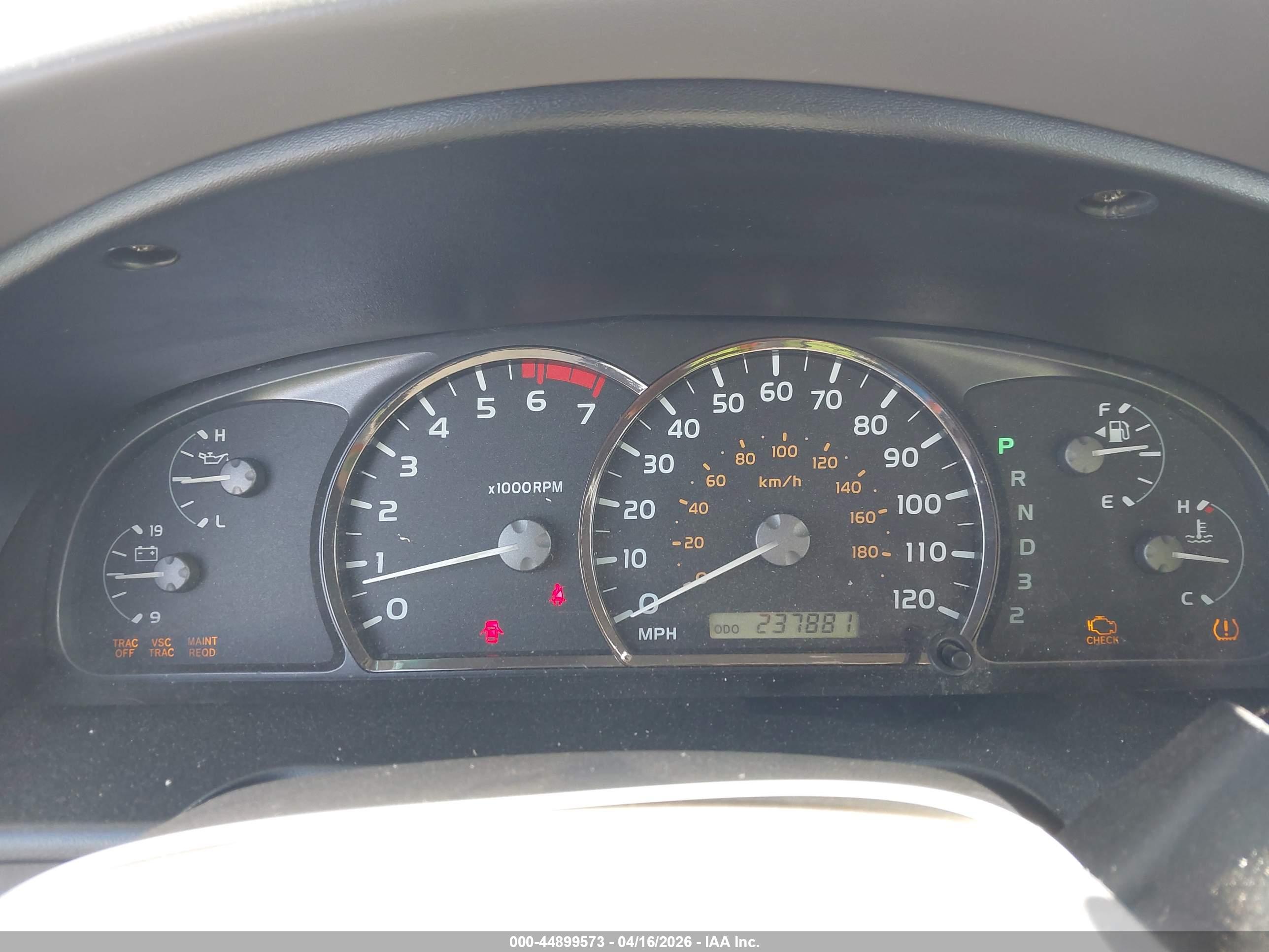 TOYOTA SEQUOIA image 7
