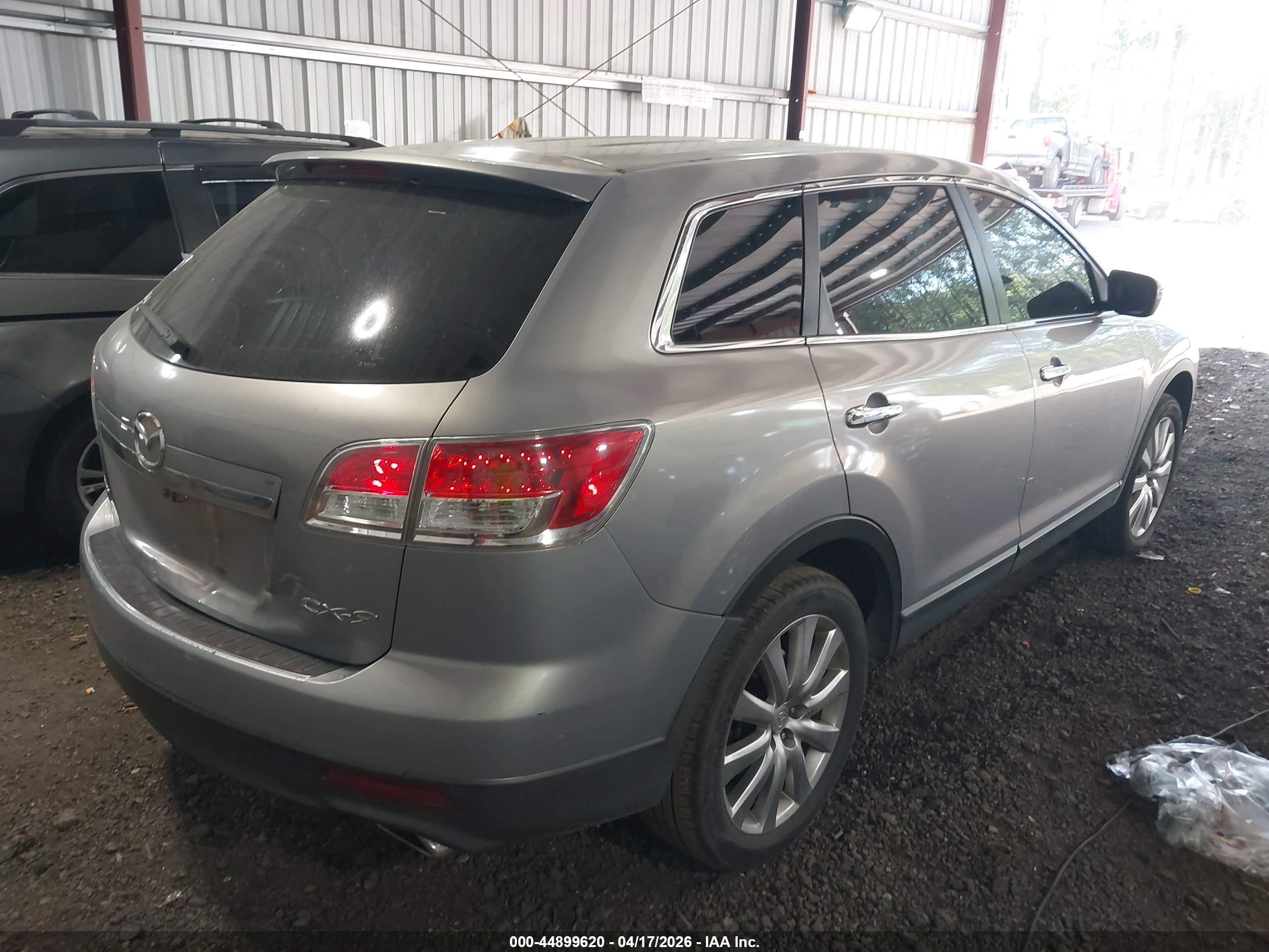 MAZDA CX-9 image 4