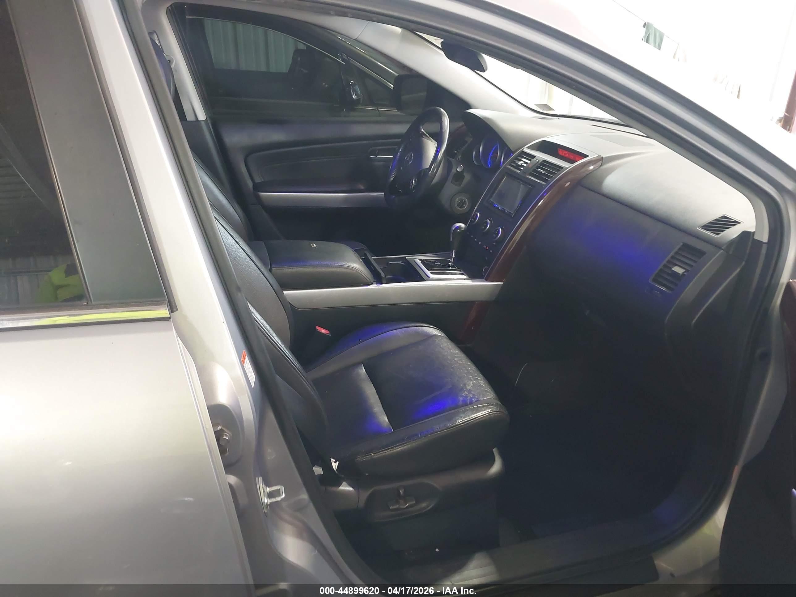 MAZDA CX-9 image 5