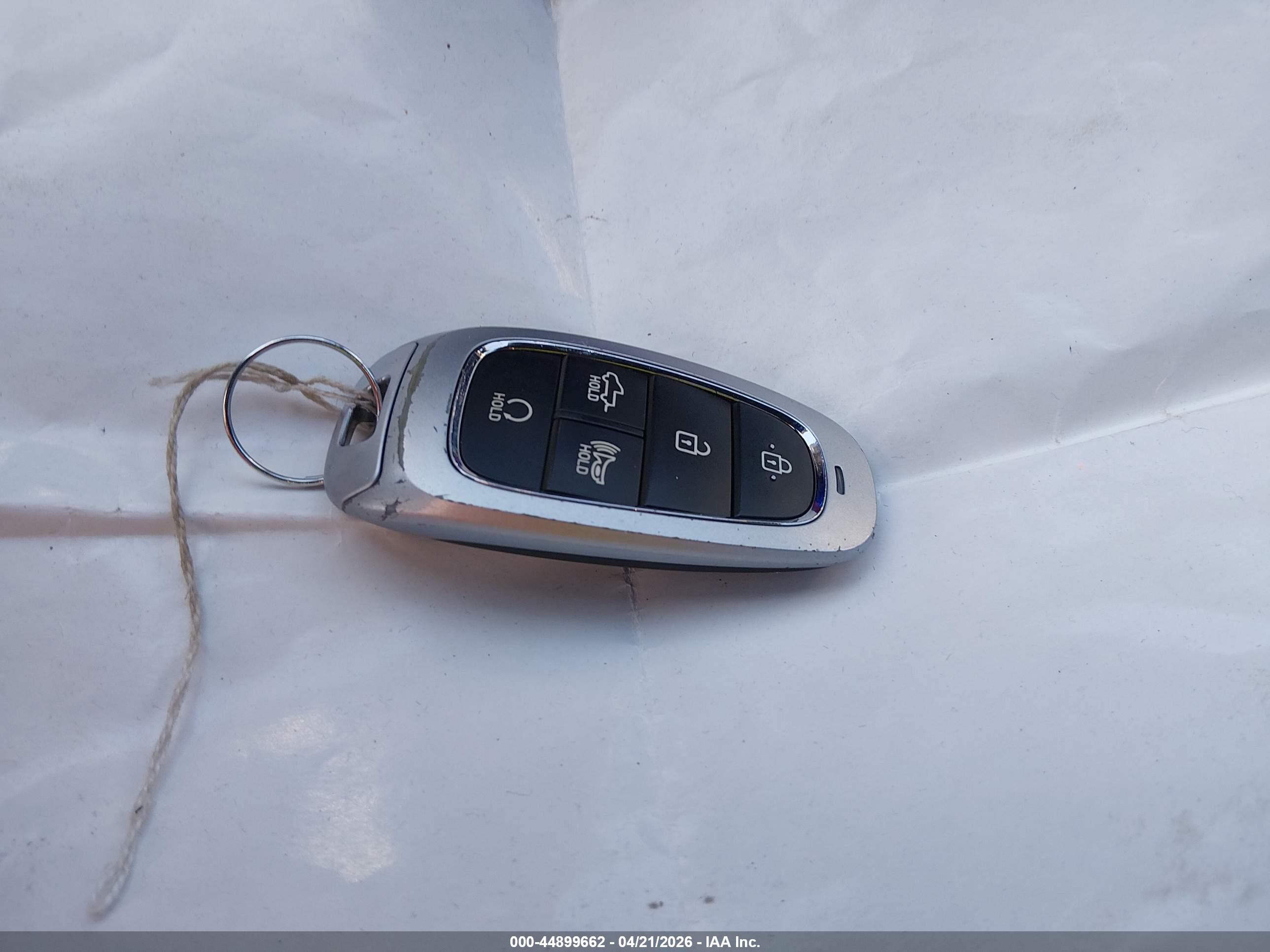 HYUNDAI SANTA image 11