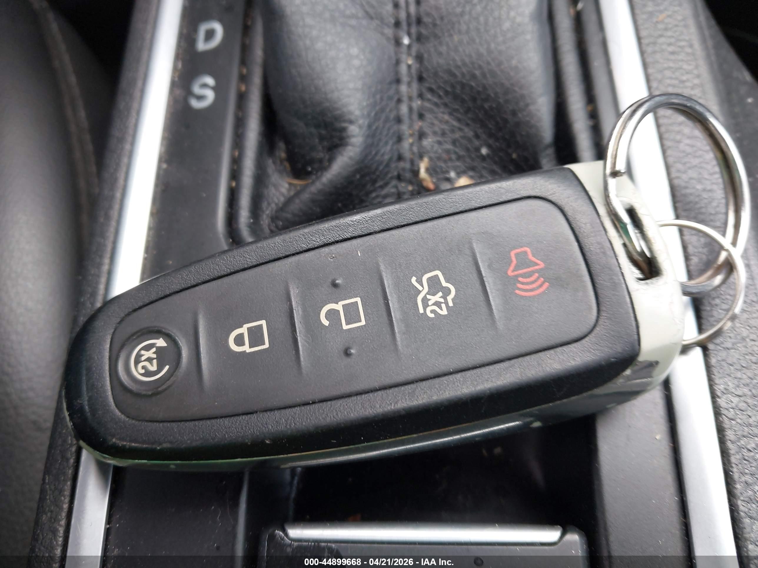 FORD ESCAPE image 11