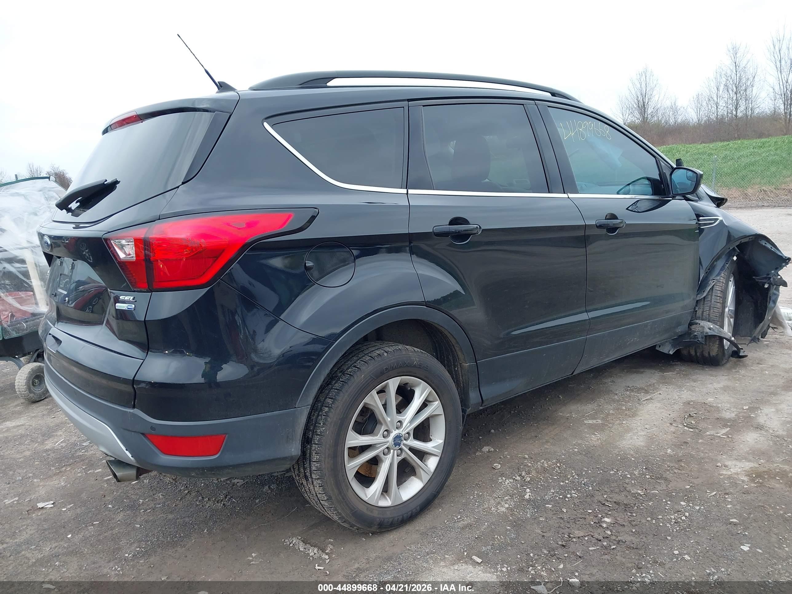 FORD ESCAPE image 4