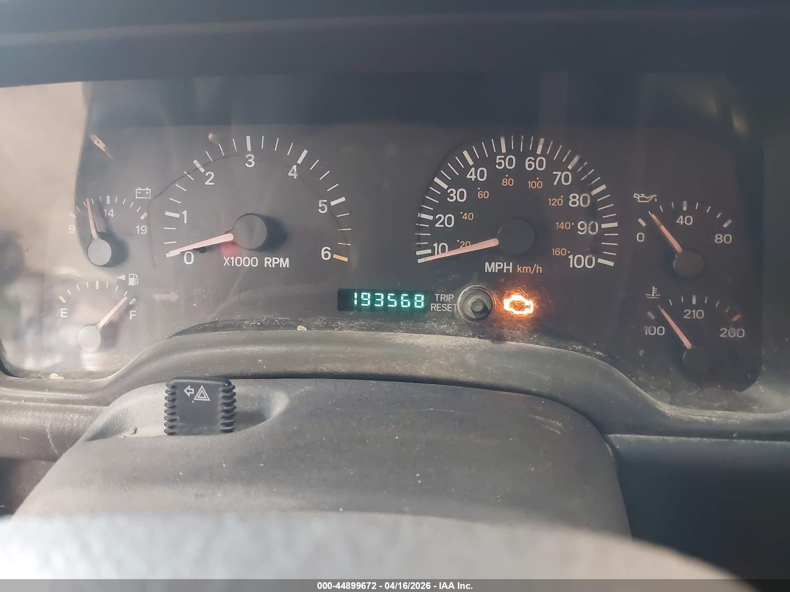 JEEP CHEROKEE image 7