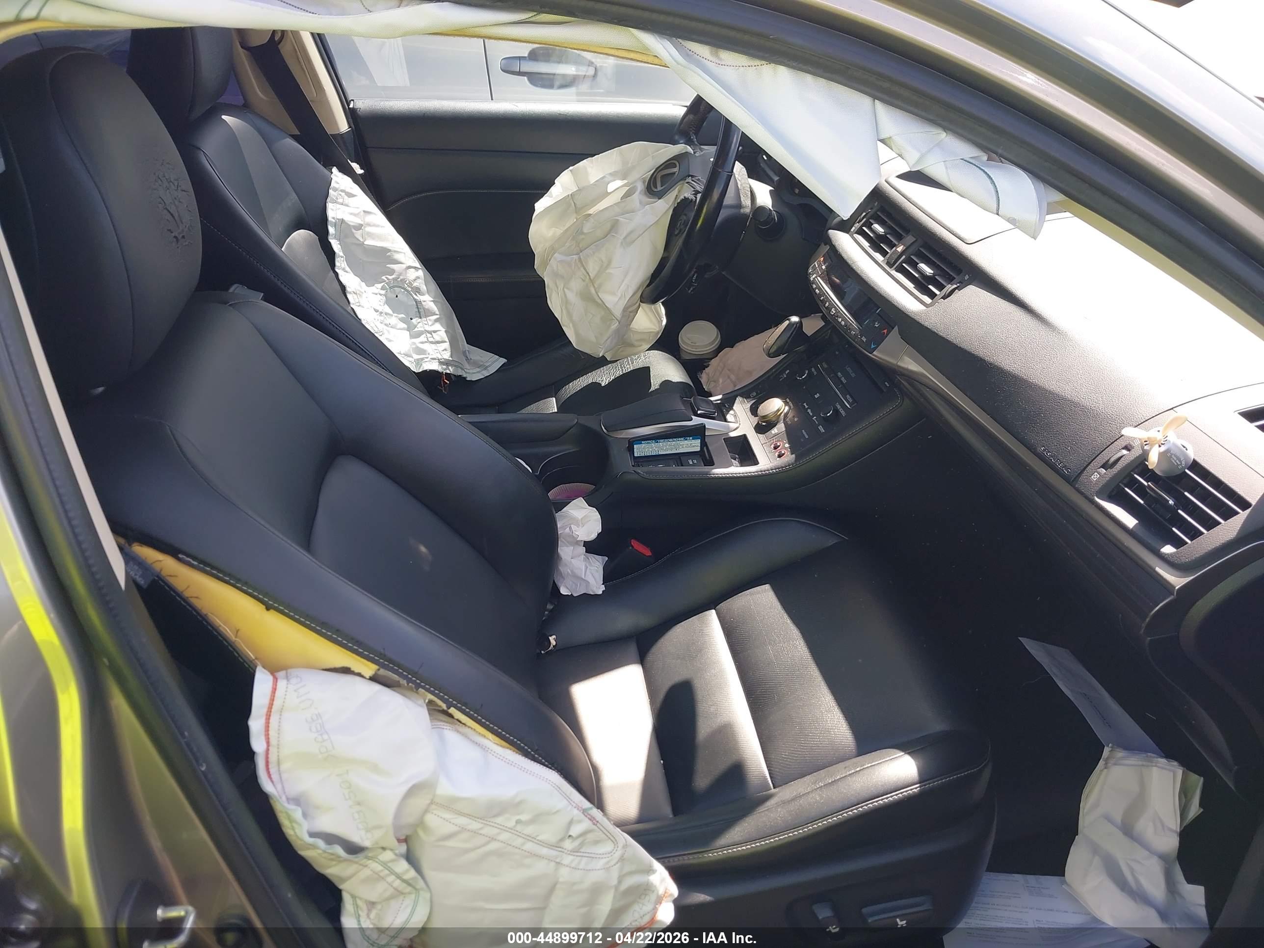 LEXUS CT image 5