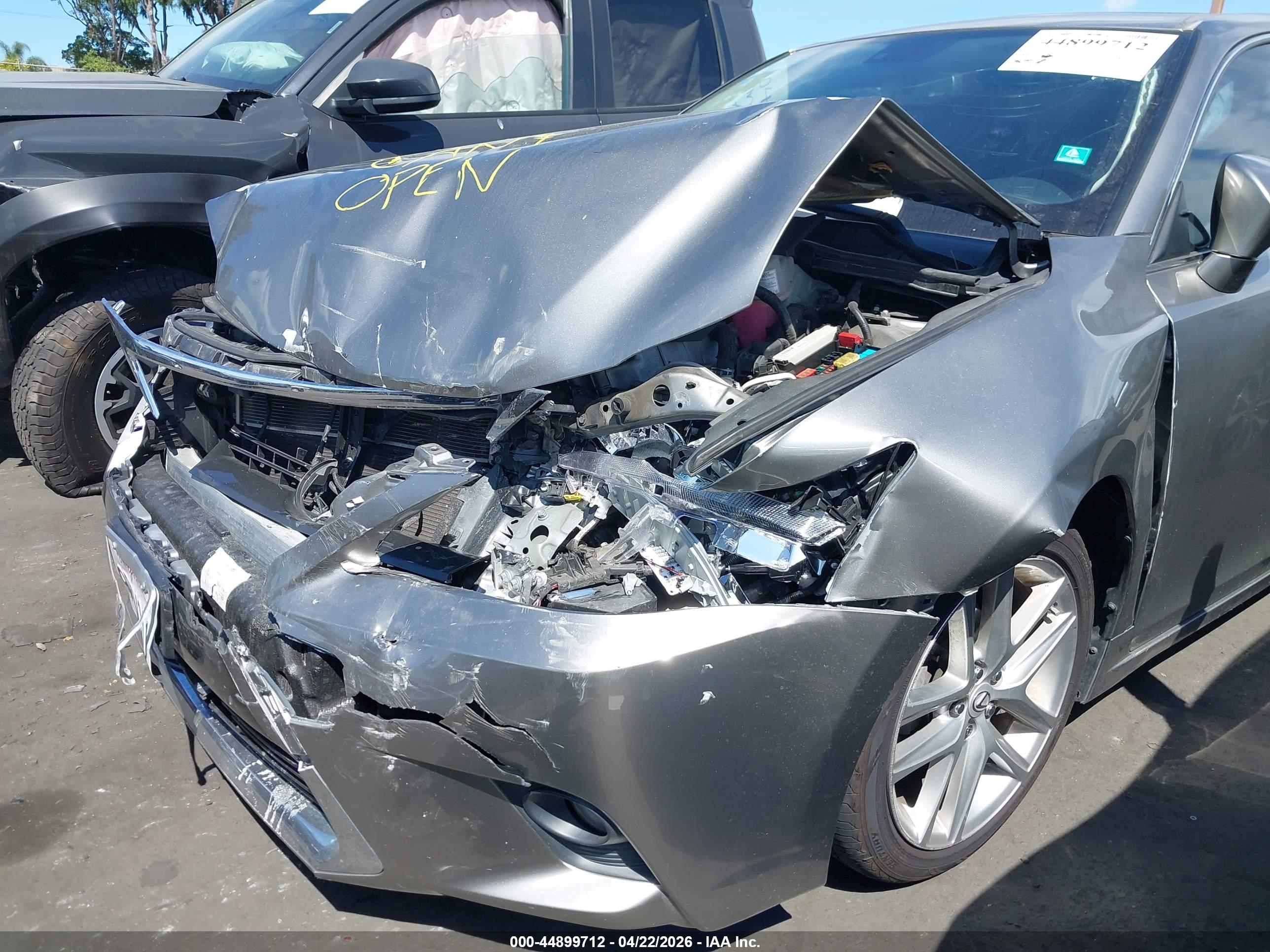 LEXUS CT image 6
