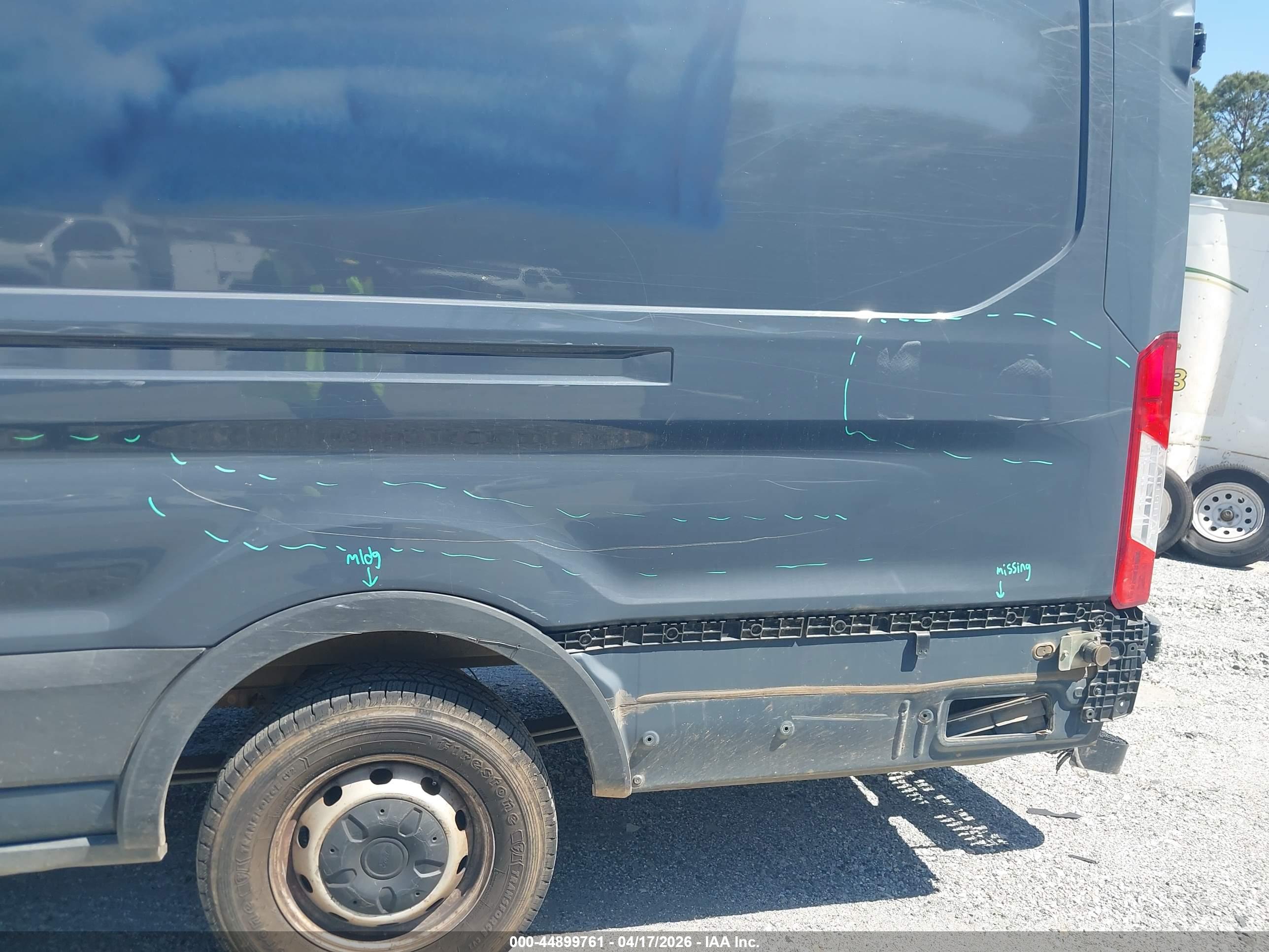 FORD TRANSIT-250 image 6