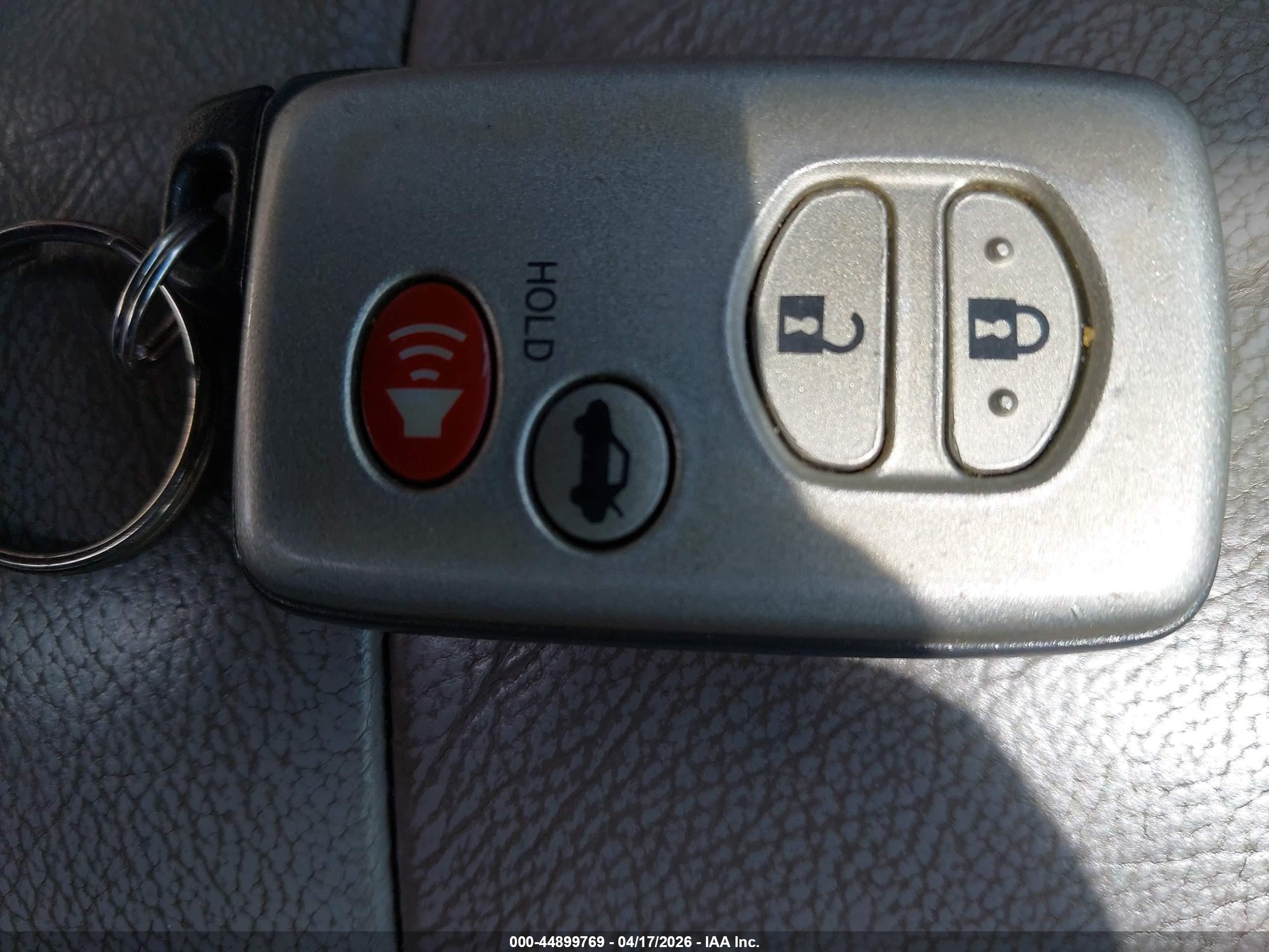 TOYOTA CAMRY image 11