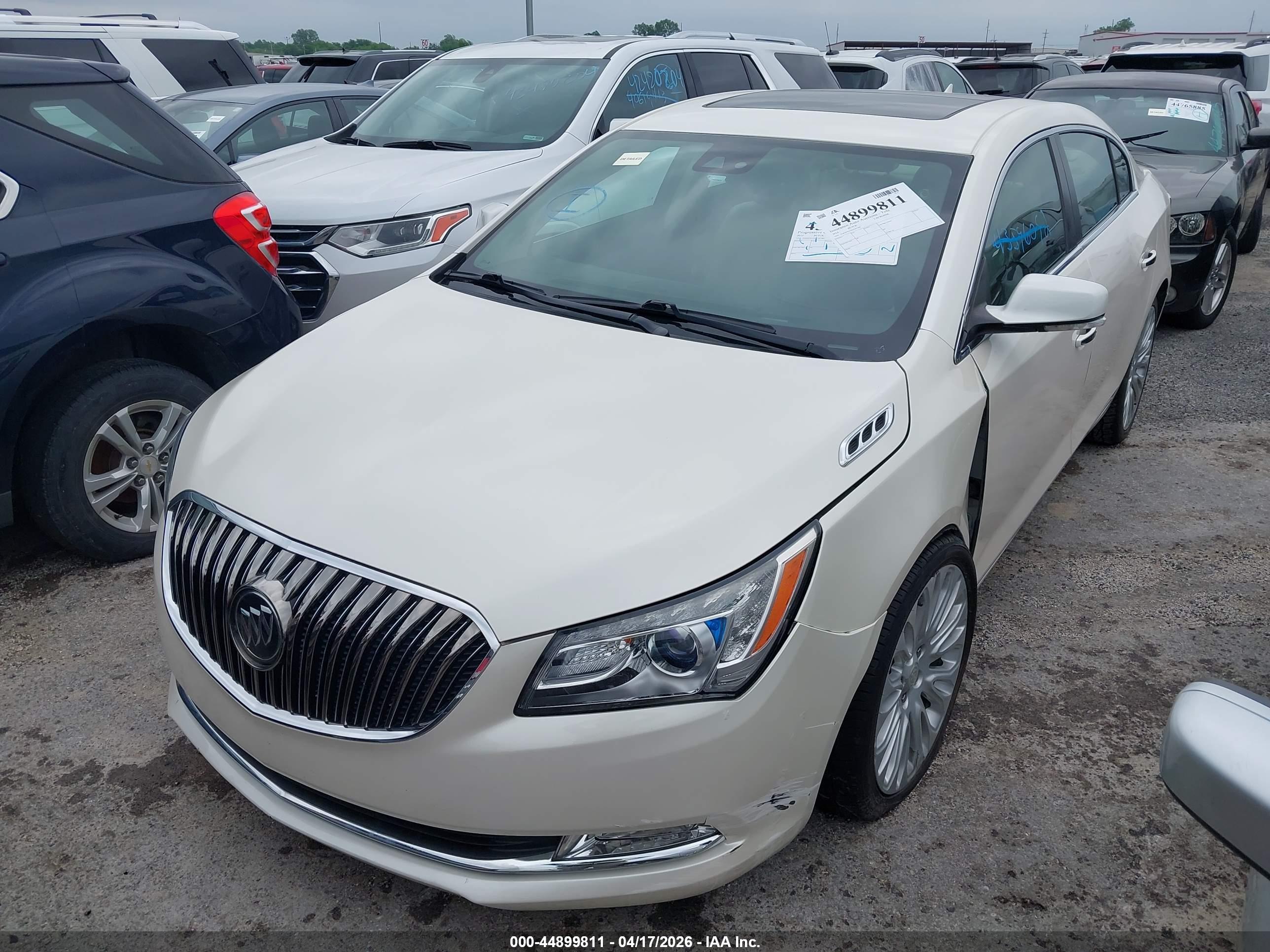 BUICK LACROSSE image 2