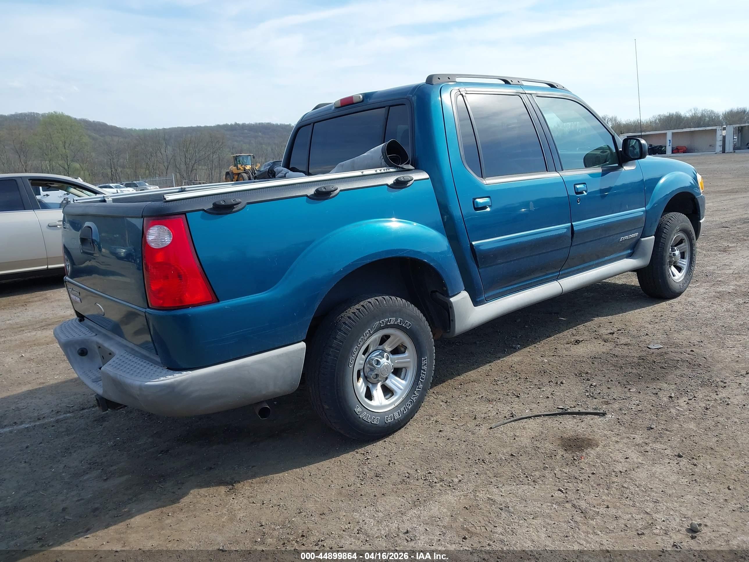 FORD EXPLORER image 4