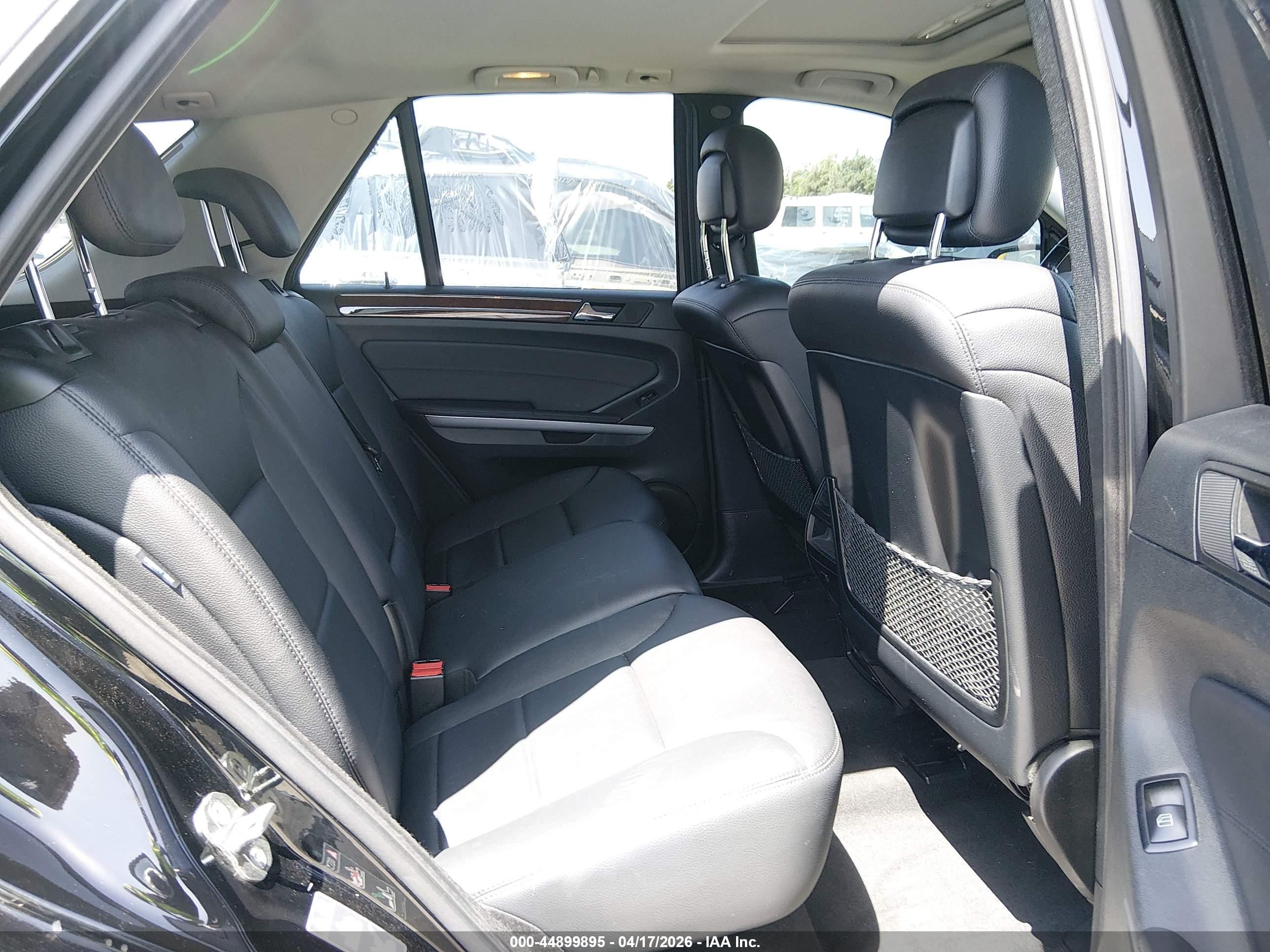 MERCEDES-BENZ ML image 8
