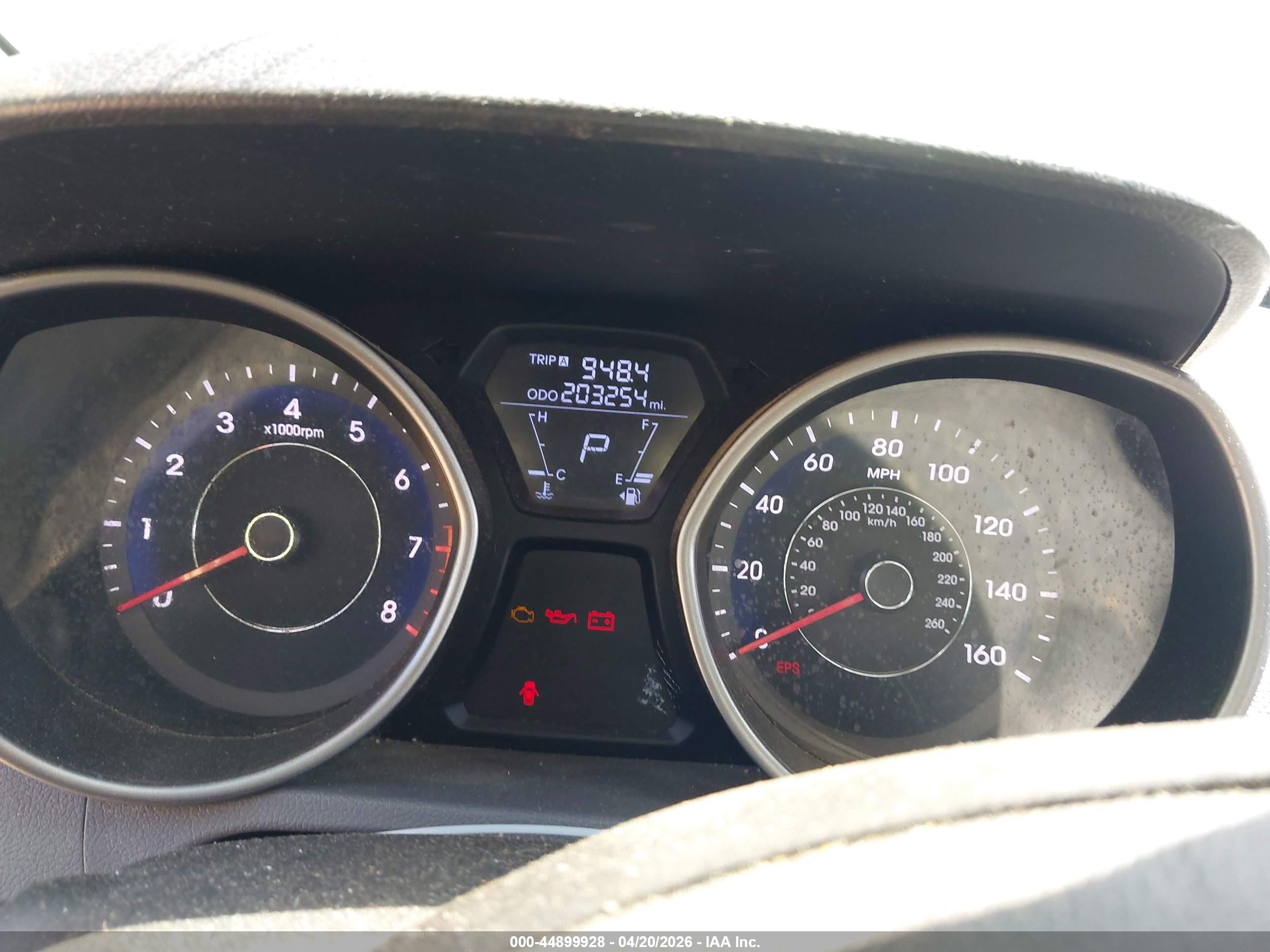 HYUNDAI ELANTRA image 7
