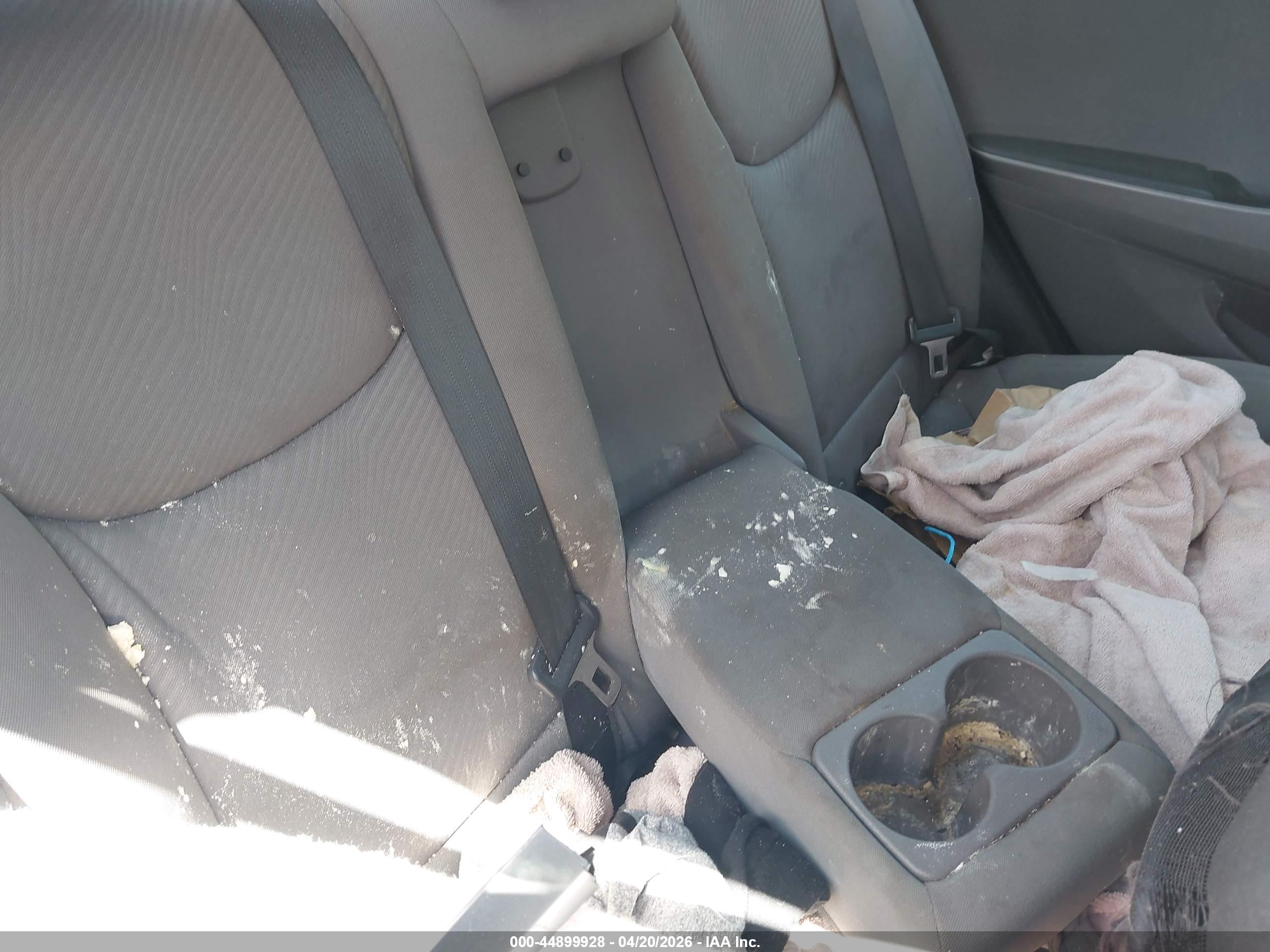 HYUNDAI ELANTRA image 8