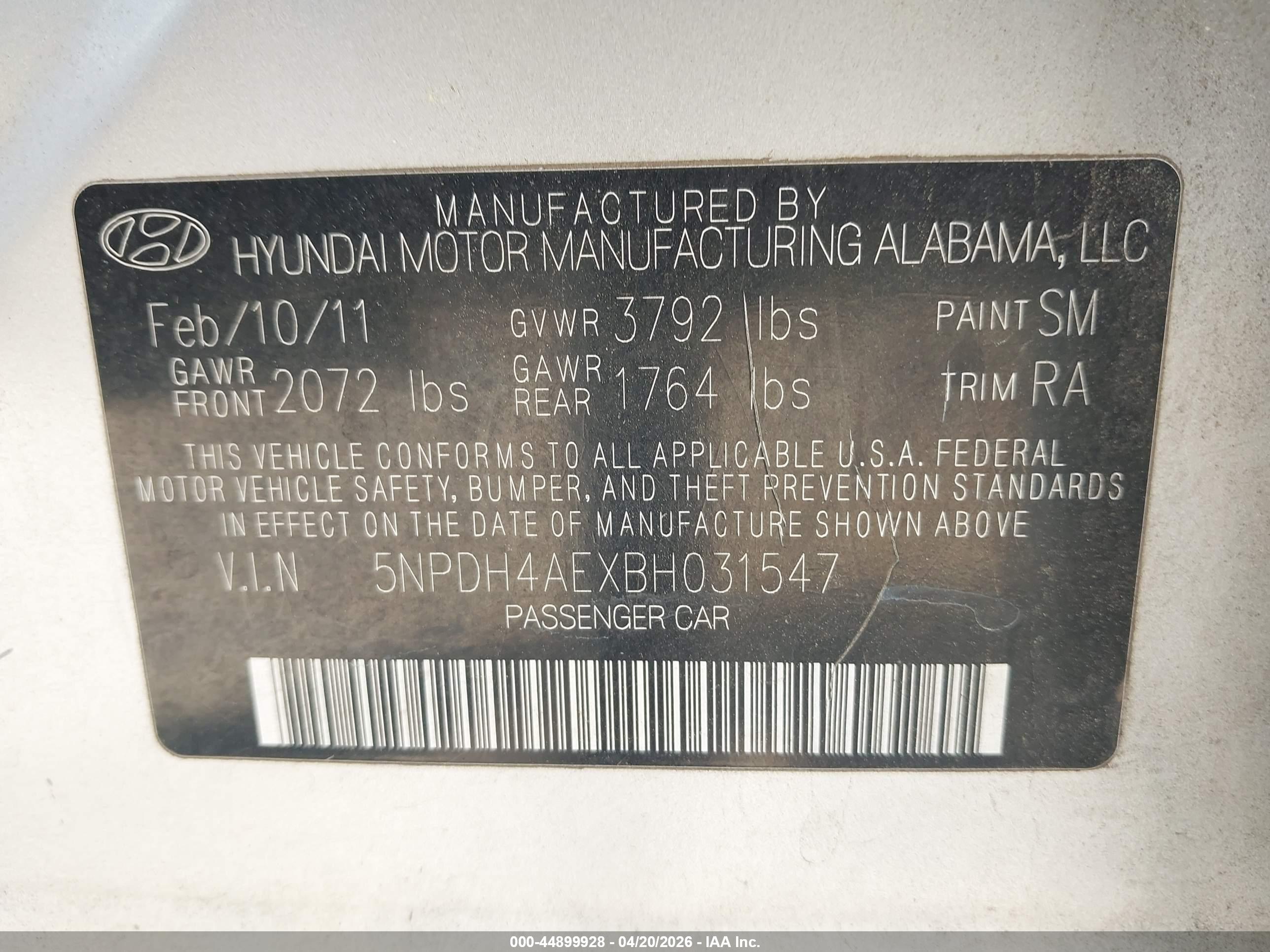 HYUNDAI ELANTRA image 9