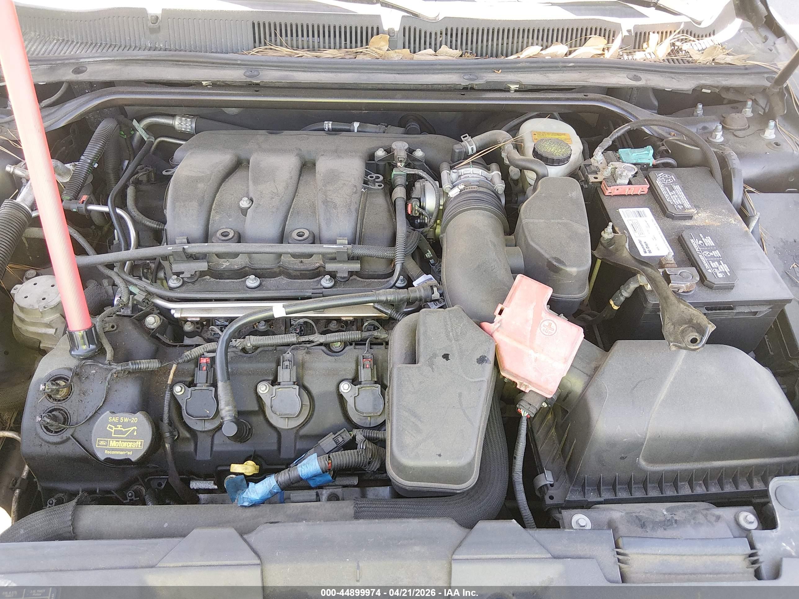 FORD TAURUS image 10