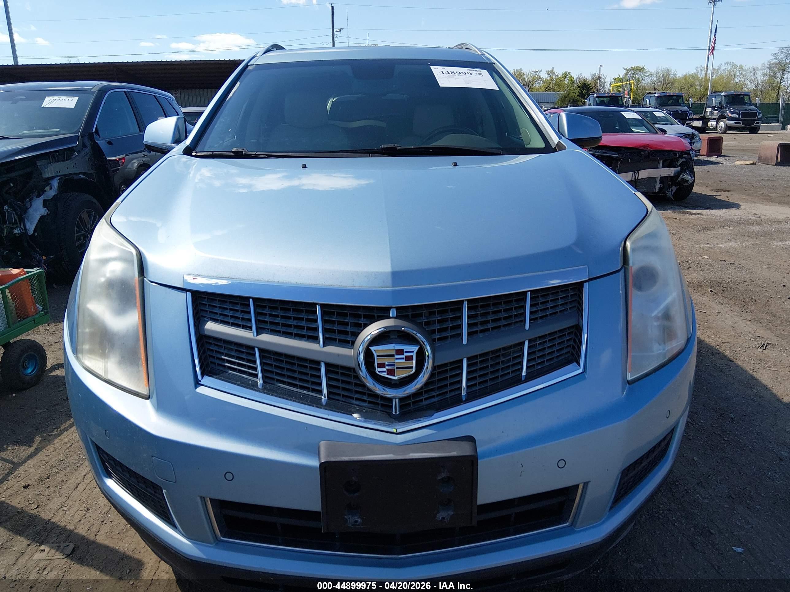 CADILLAC SRX image 6
