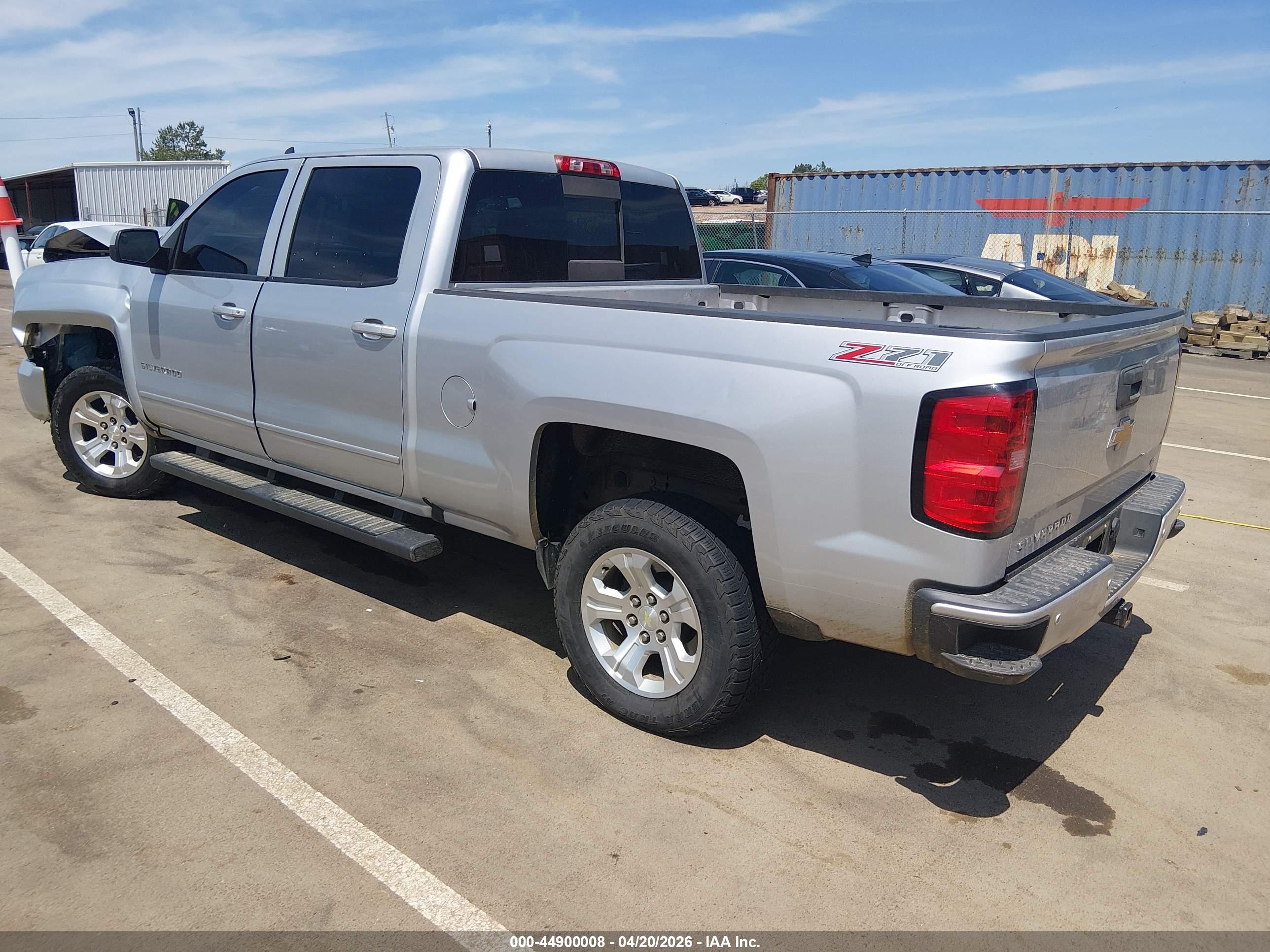 CHEVROLET SILVERADO image 3
