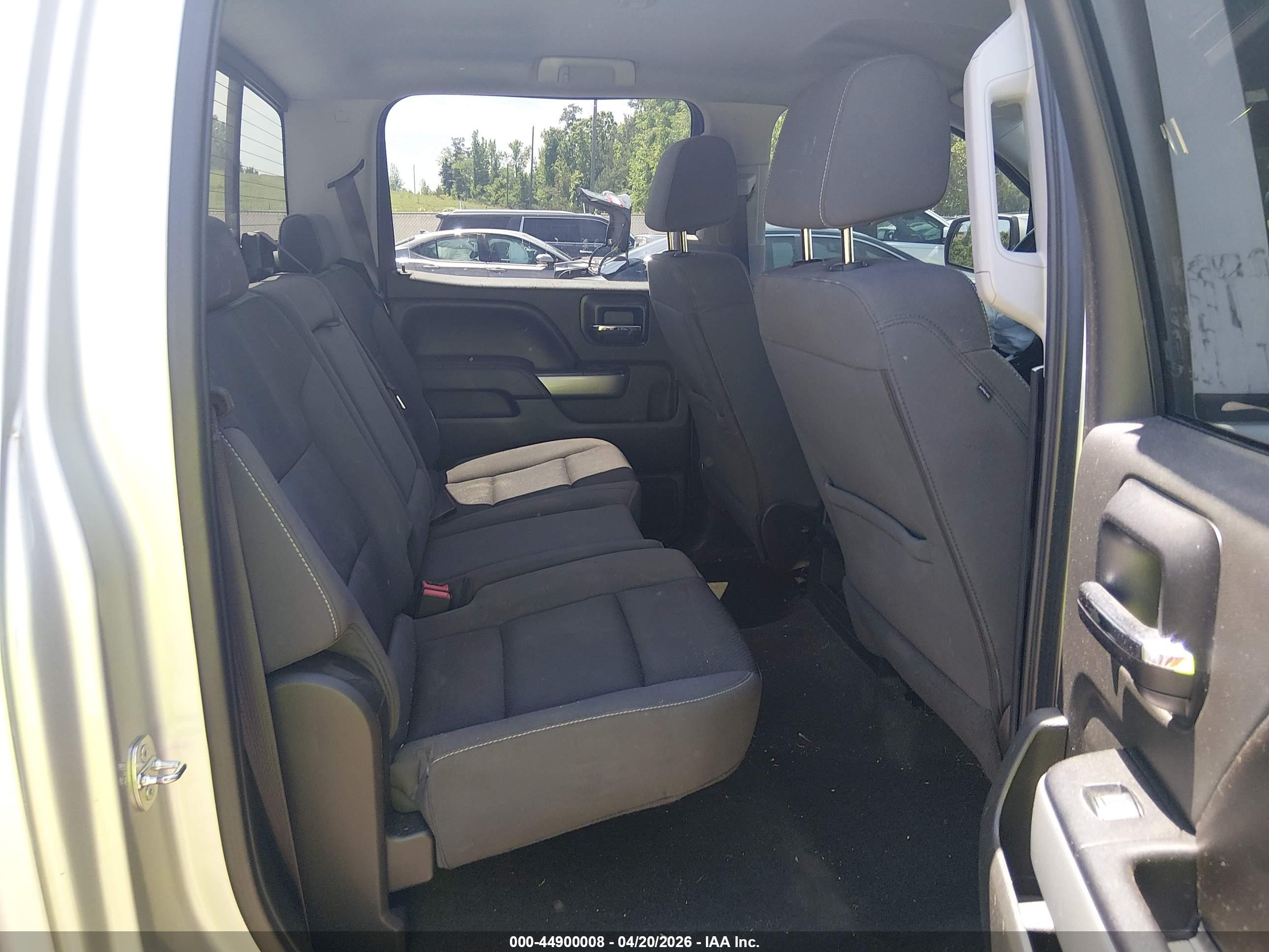 CHEVROLET SILVERADO image 8