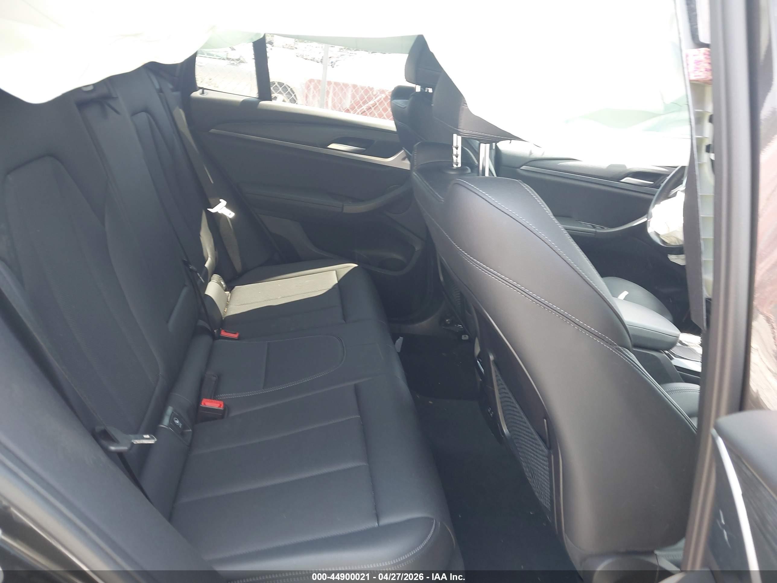 BMW X3 image 8