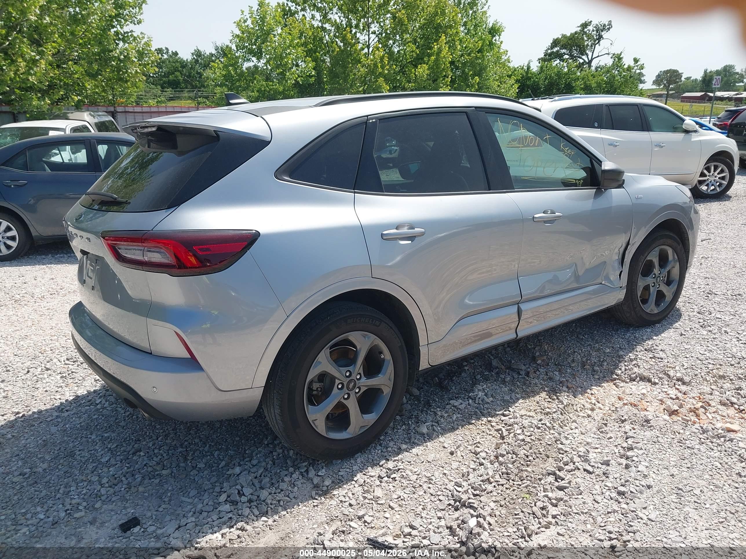 FORD ESCAPE image 4