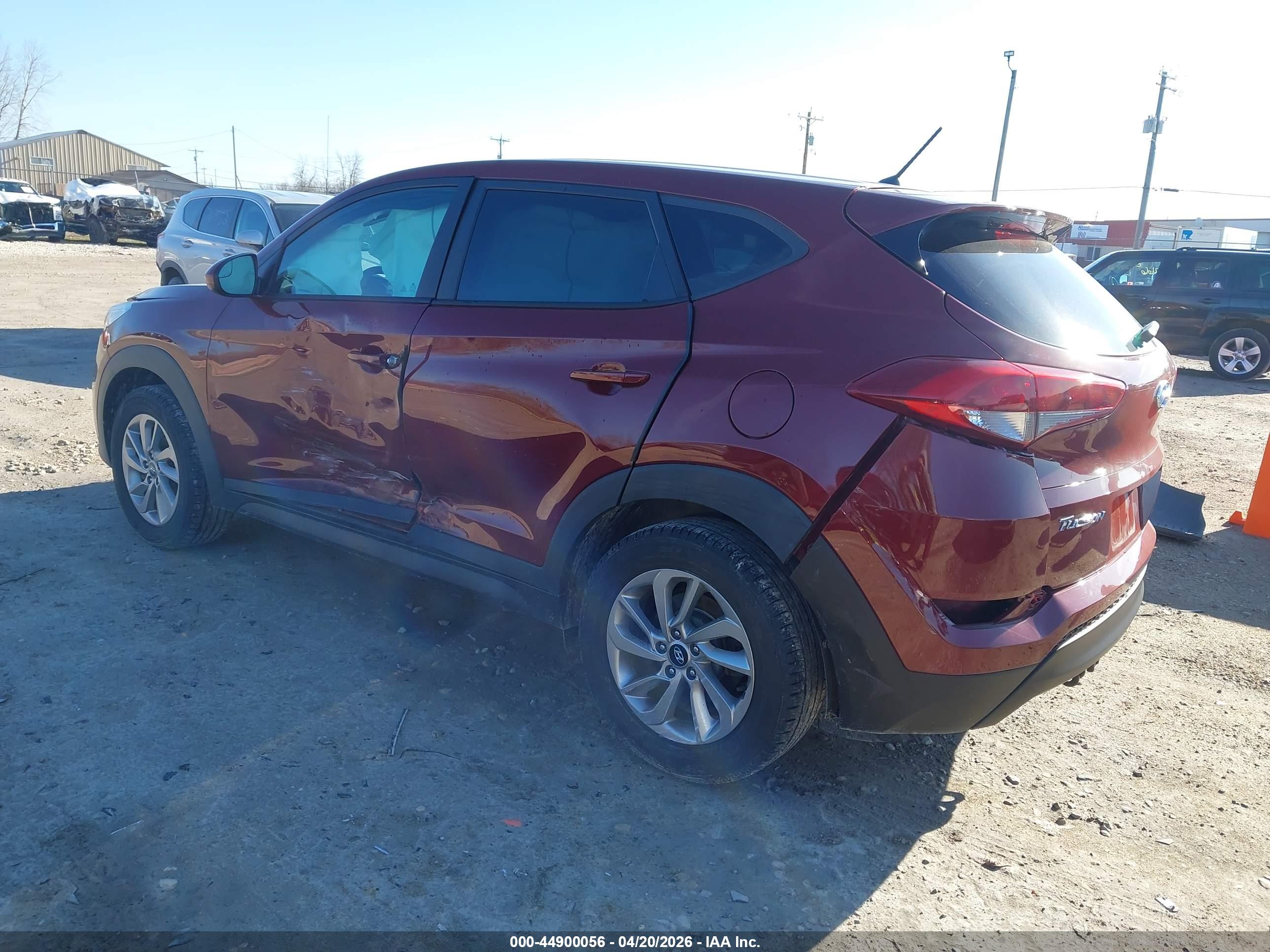 HYUNDAI TUCSON image 3